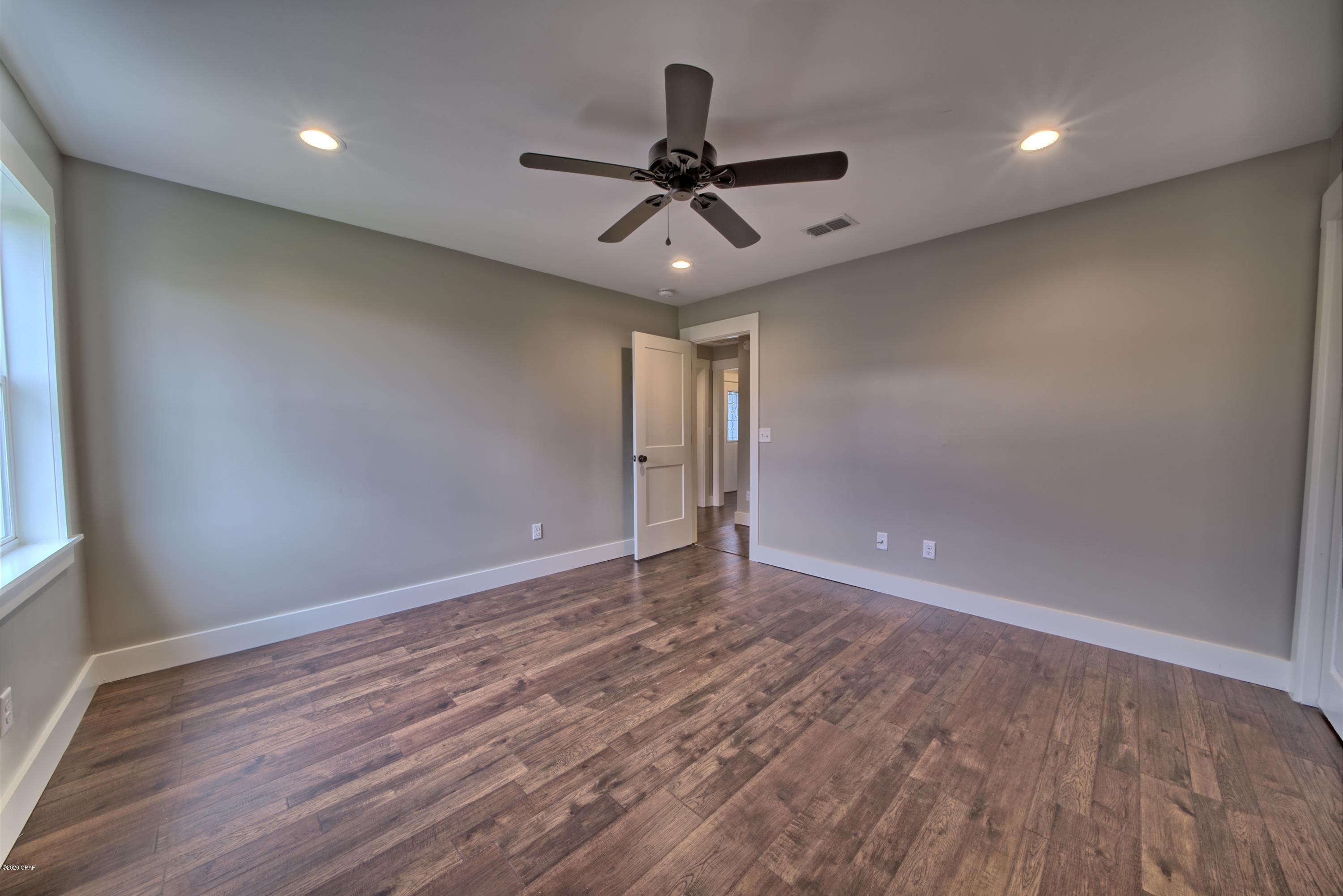 College Point 2nd Add - Residential