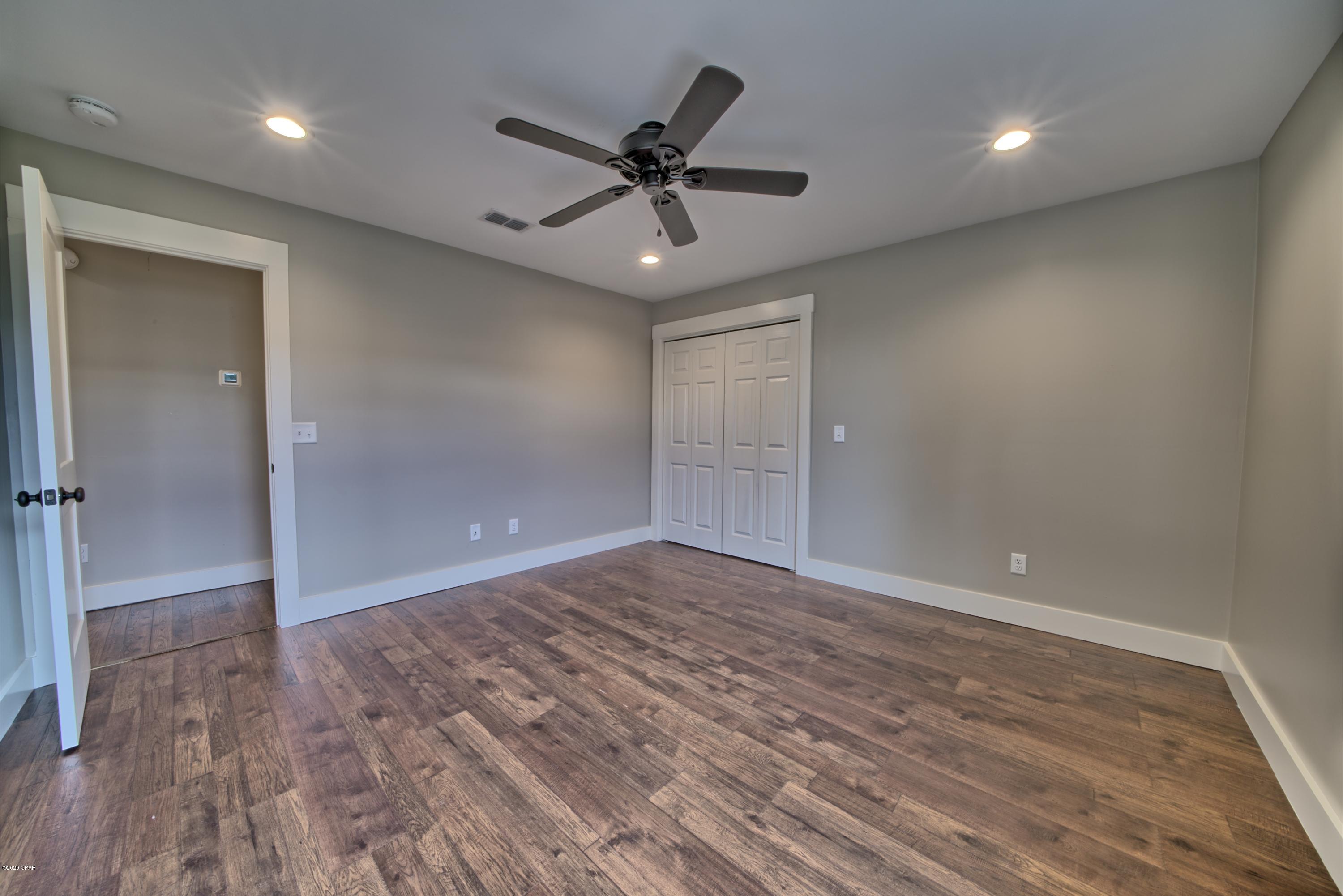 College Point 2nd Add - Residential