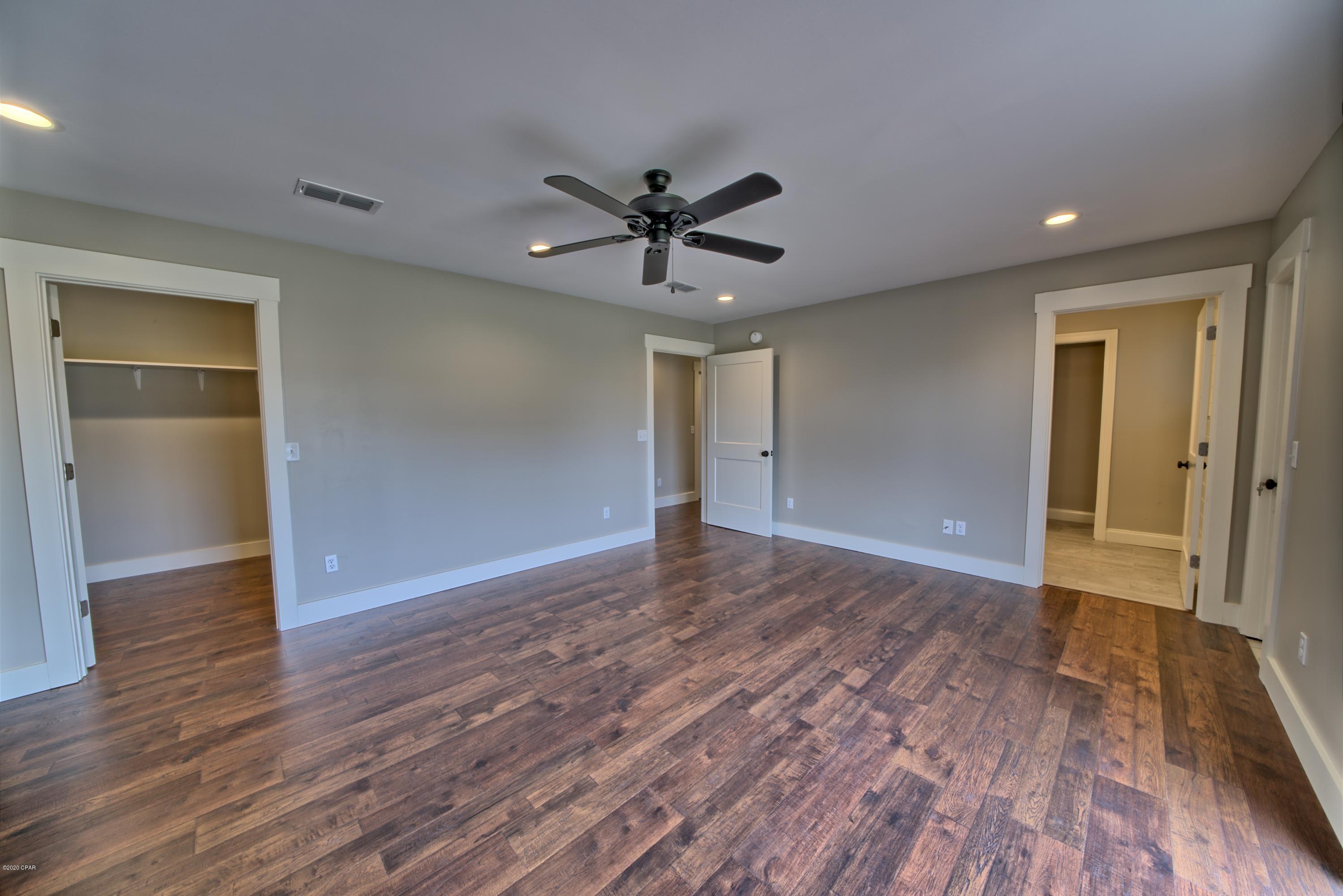 College Point 2nd Add - Residential