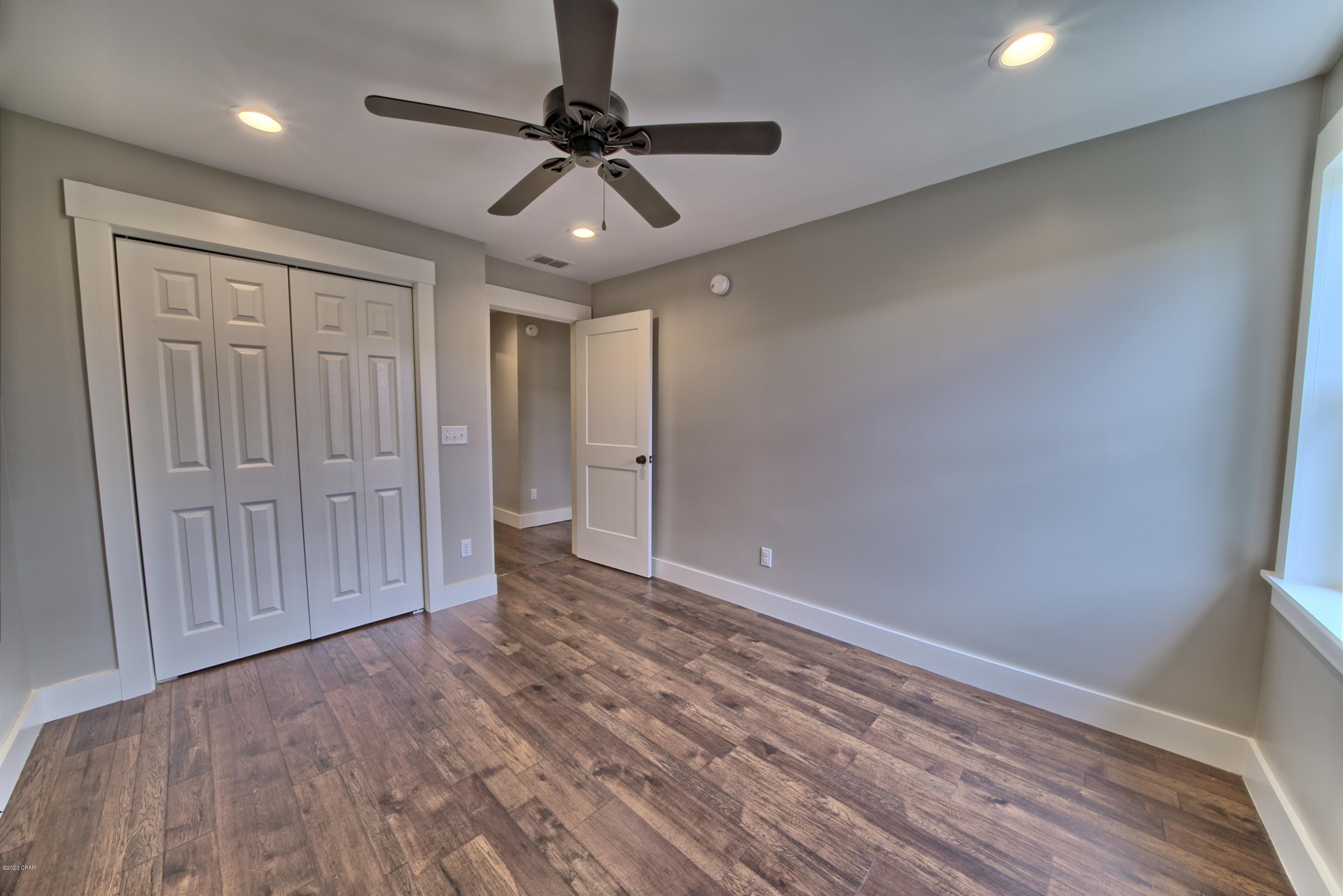 College Point 2nd Add - Residential