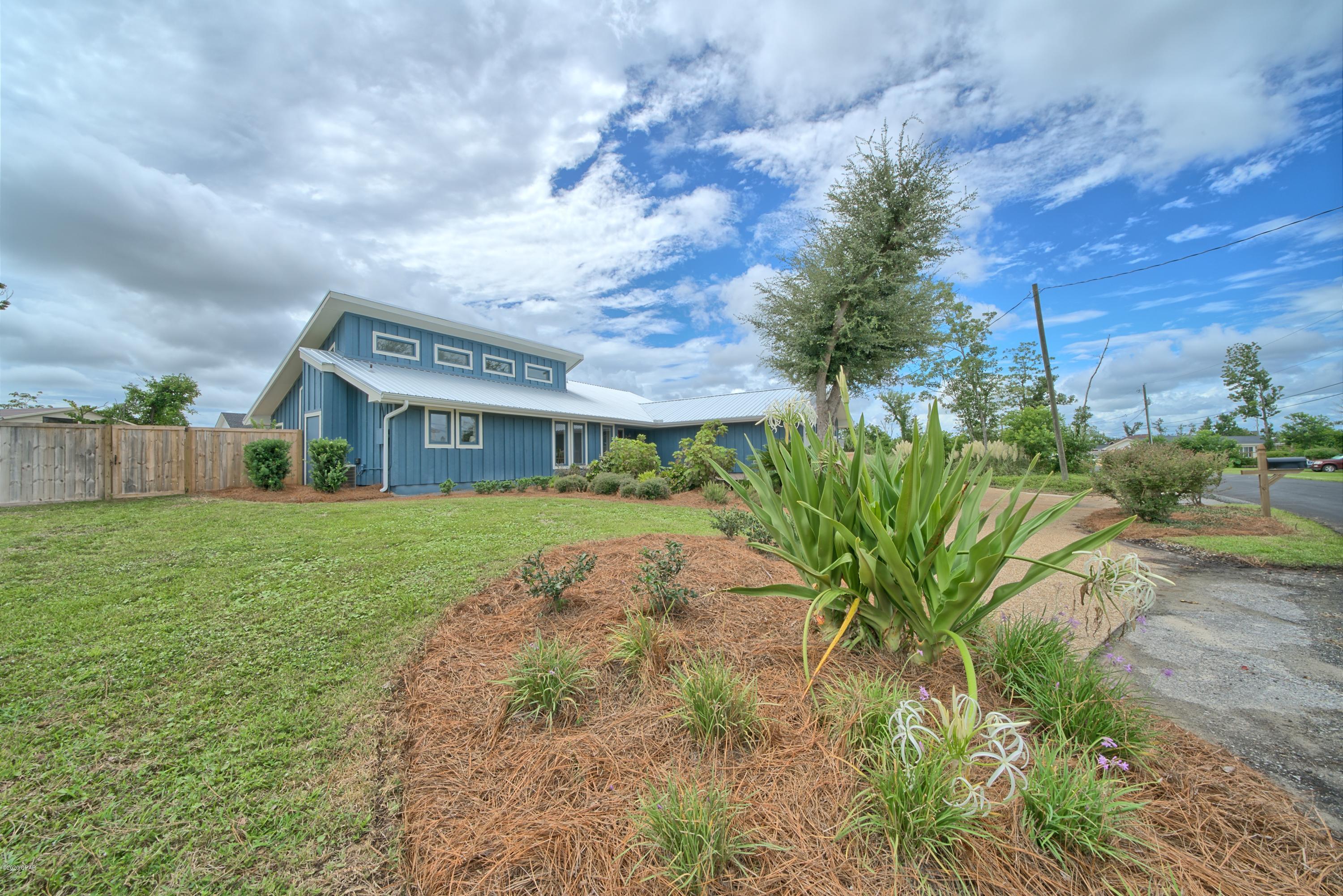 College Point 2nd Add - Residential