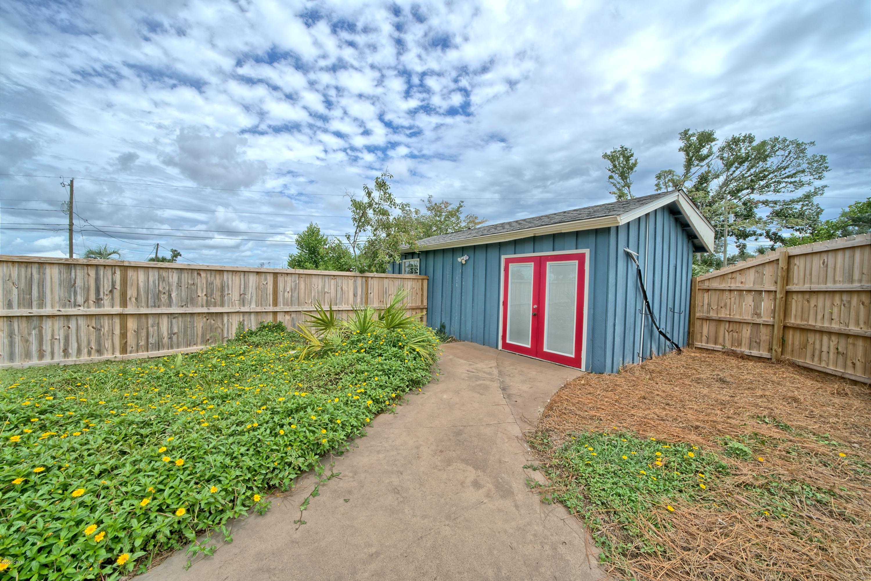 College Point 2nd Add - Residential