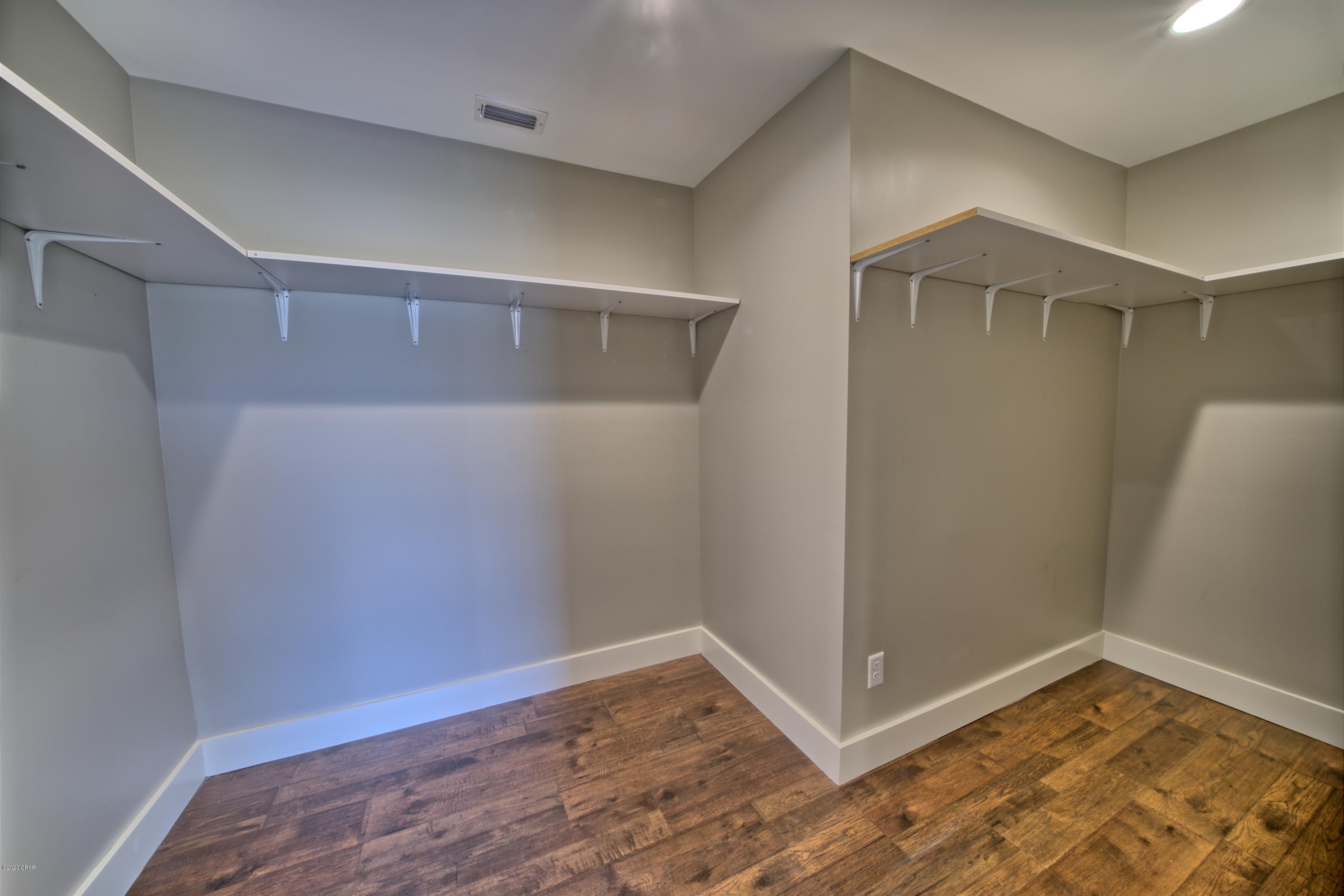 College Point 2nd Add - Residential