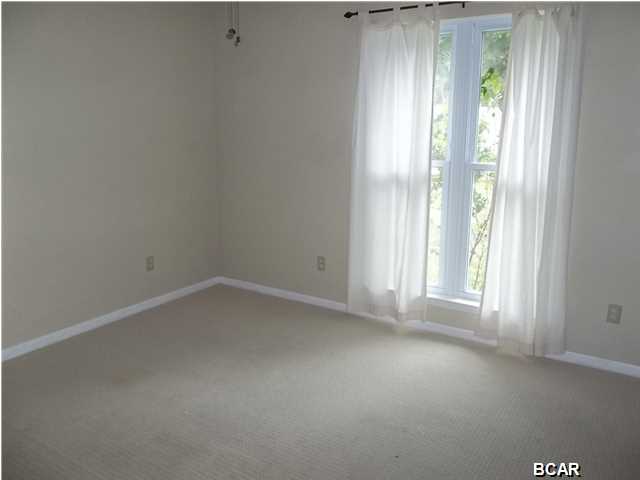 Derby Woods 1st Add - Residential