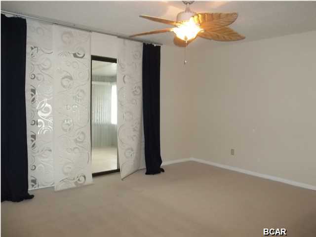 Derby Woods 1st Add - Residential