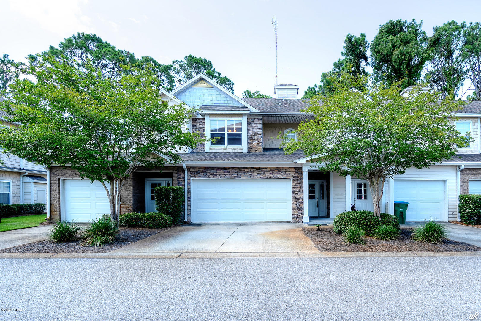 Villas At Suncrest - Residential