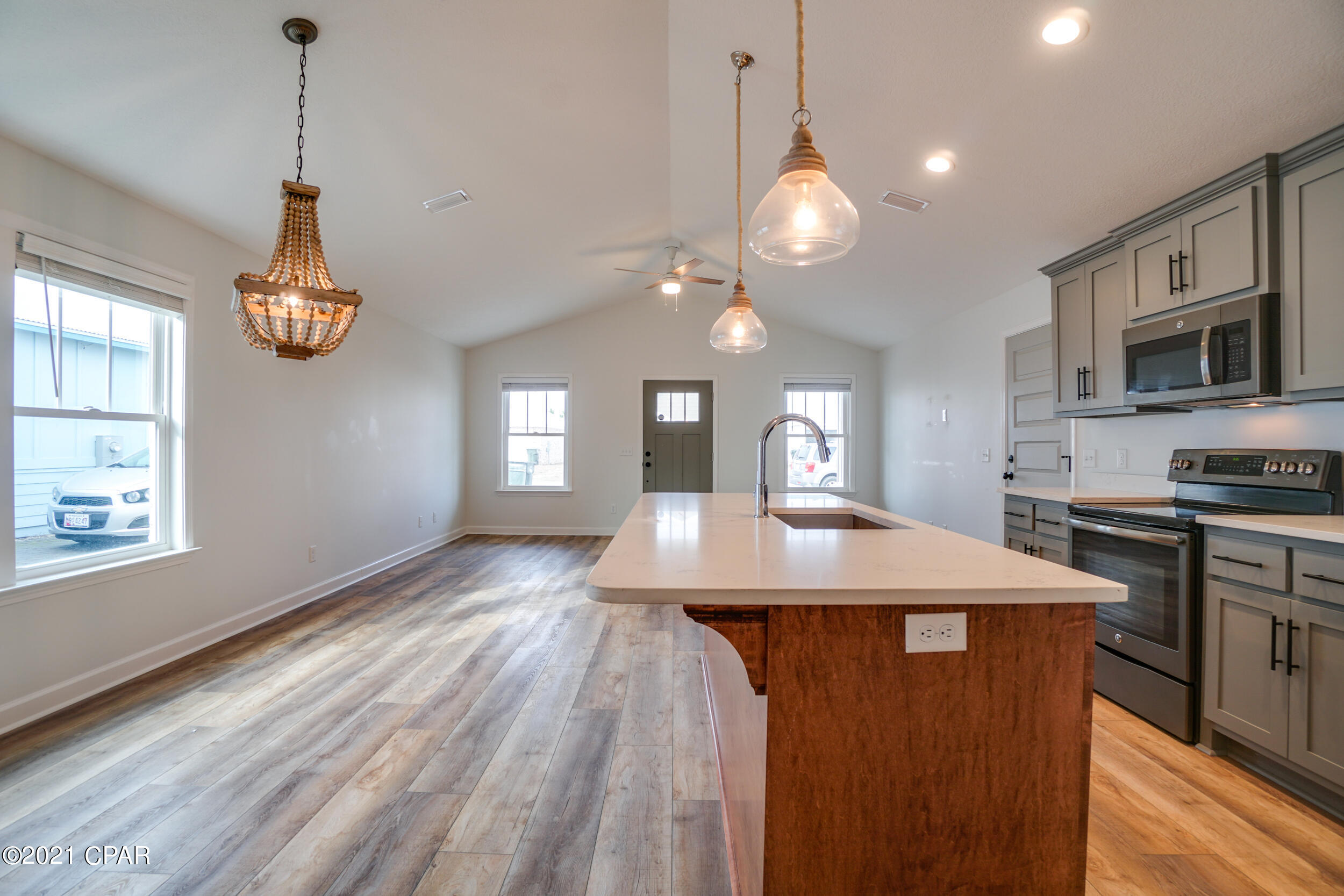 [No Recorded Subdiv] - Residential Lease