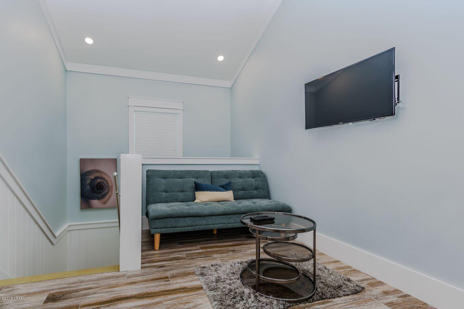 Laguna Beach Estates 5th Add - Residential