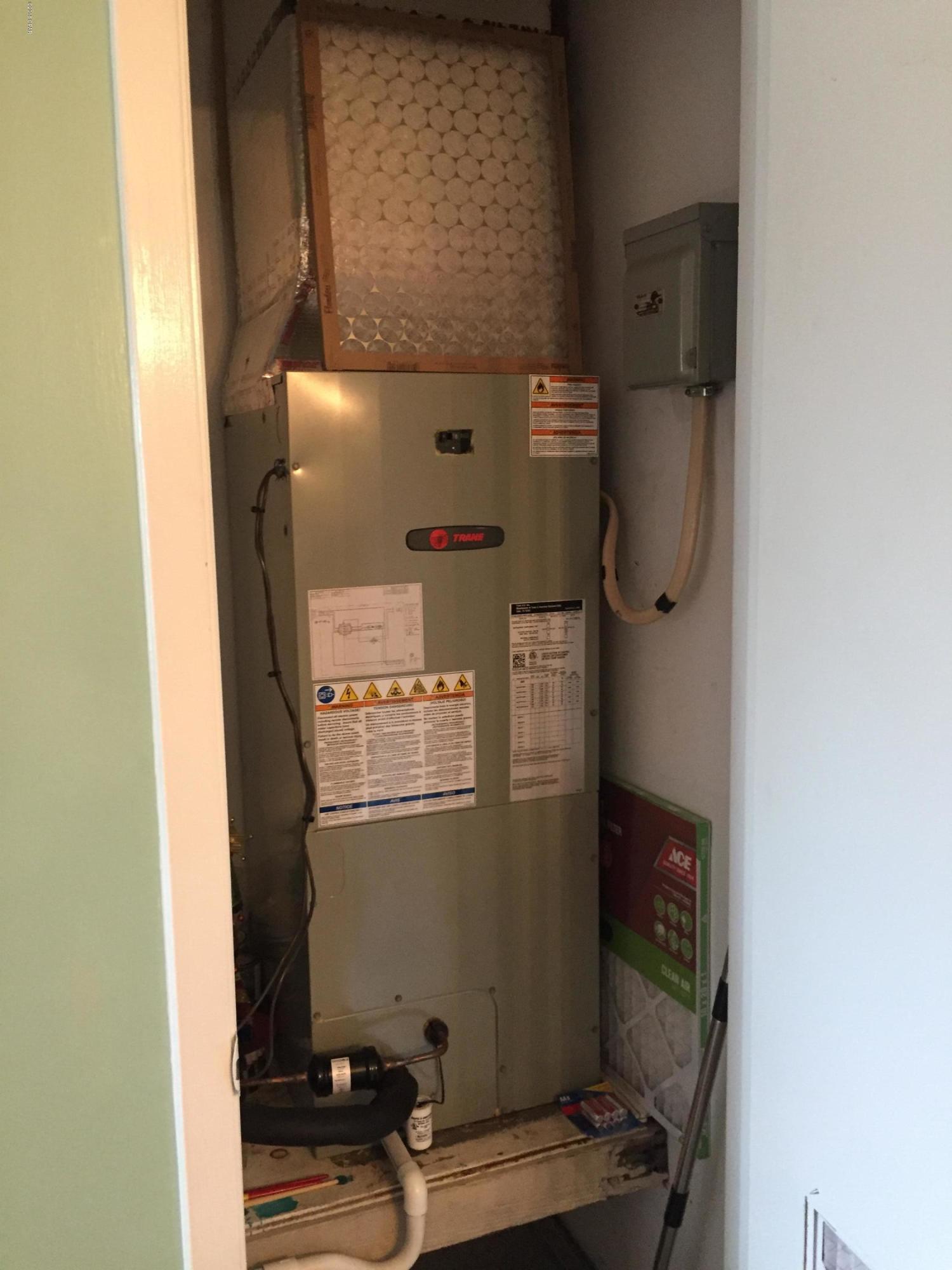 Pirate's Cove Inlet - Residential