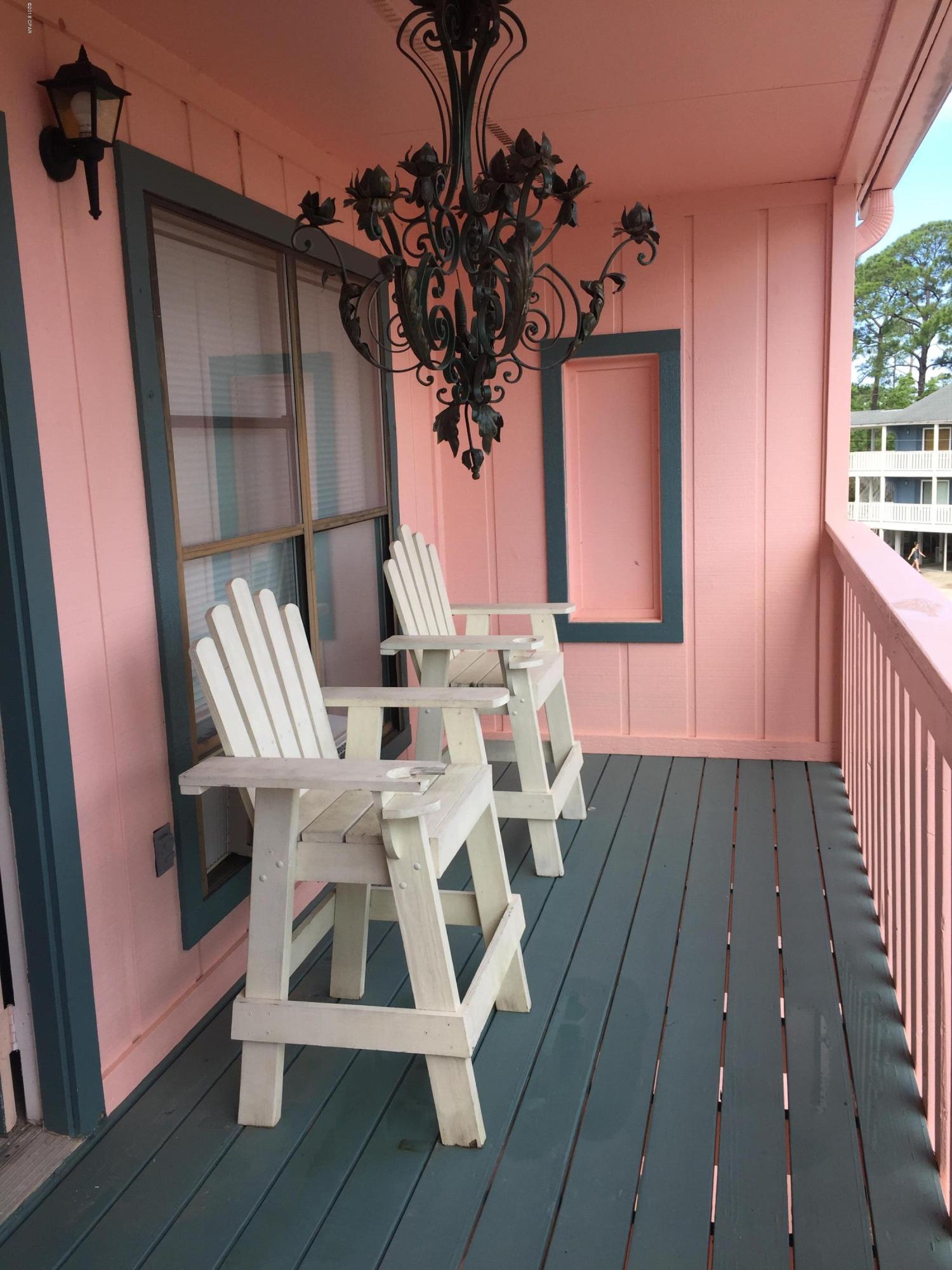 Pirate's Cove Inlet - Residential