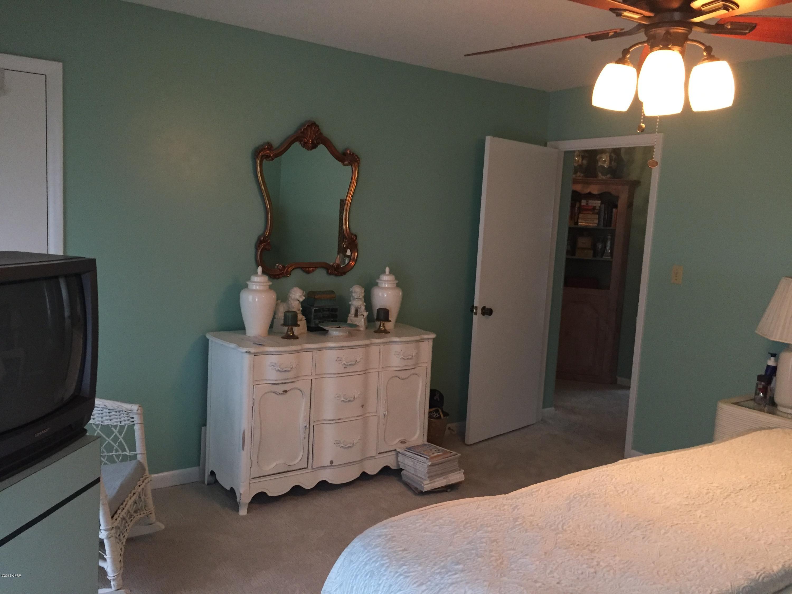 Pirate's Cove Inlet - Residential