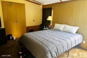 Country Club Manor - Residential