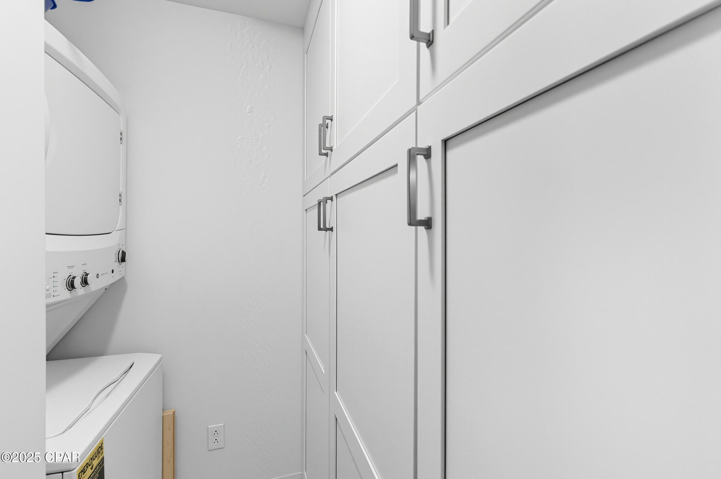 Calypso Towers III - Residential