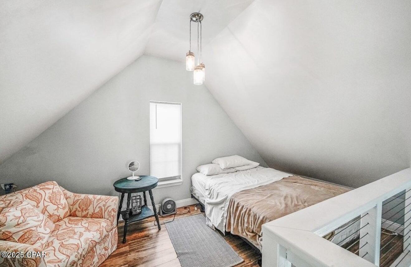 Pine Breeze - Residential