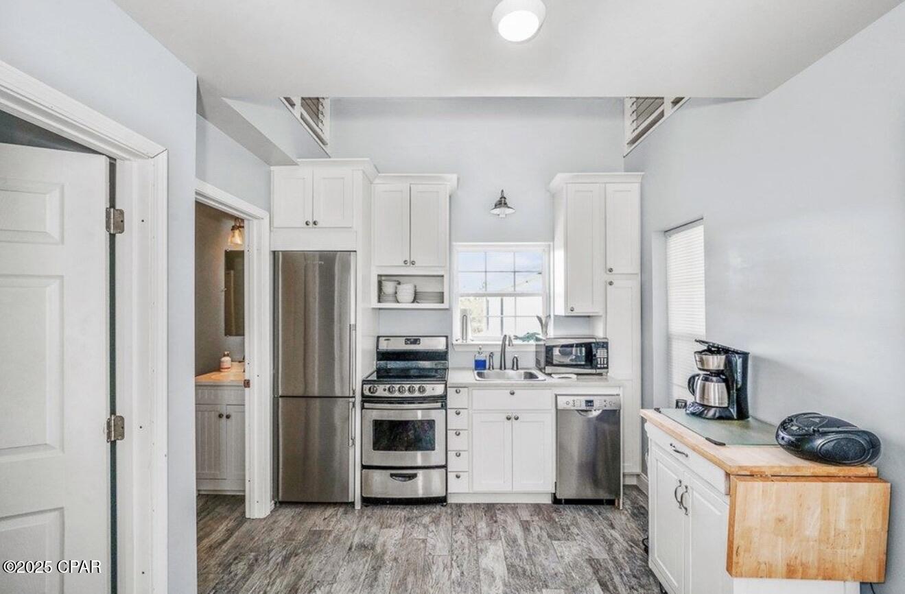 Pine Breeze - Residential