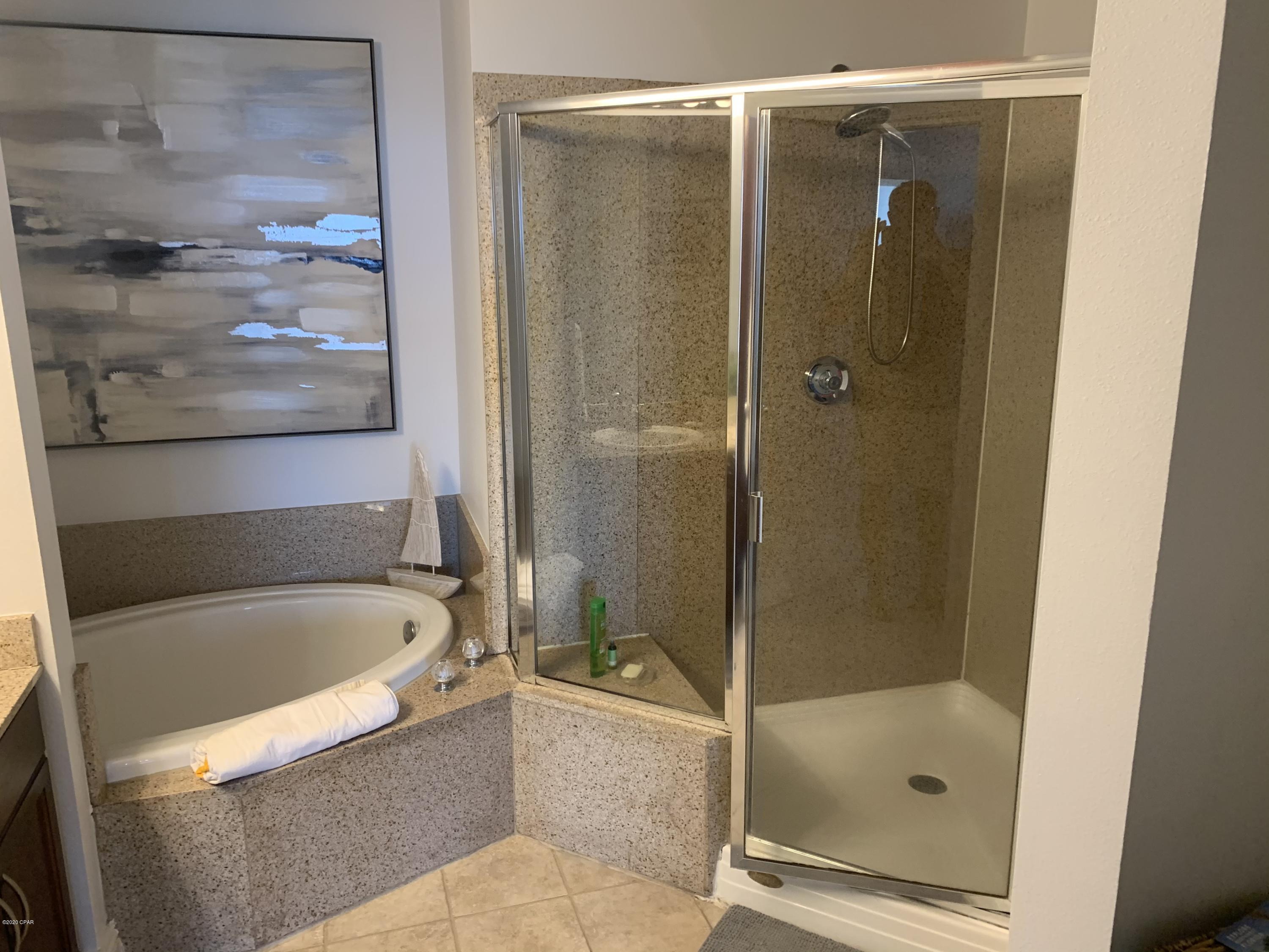 Laketown Wharf - Residential