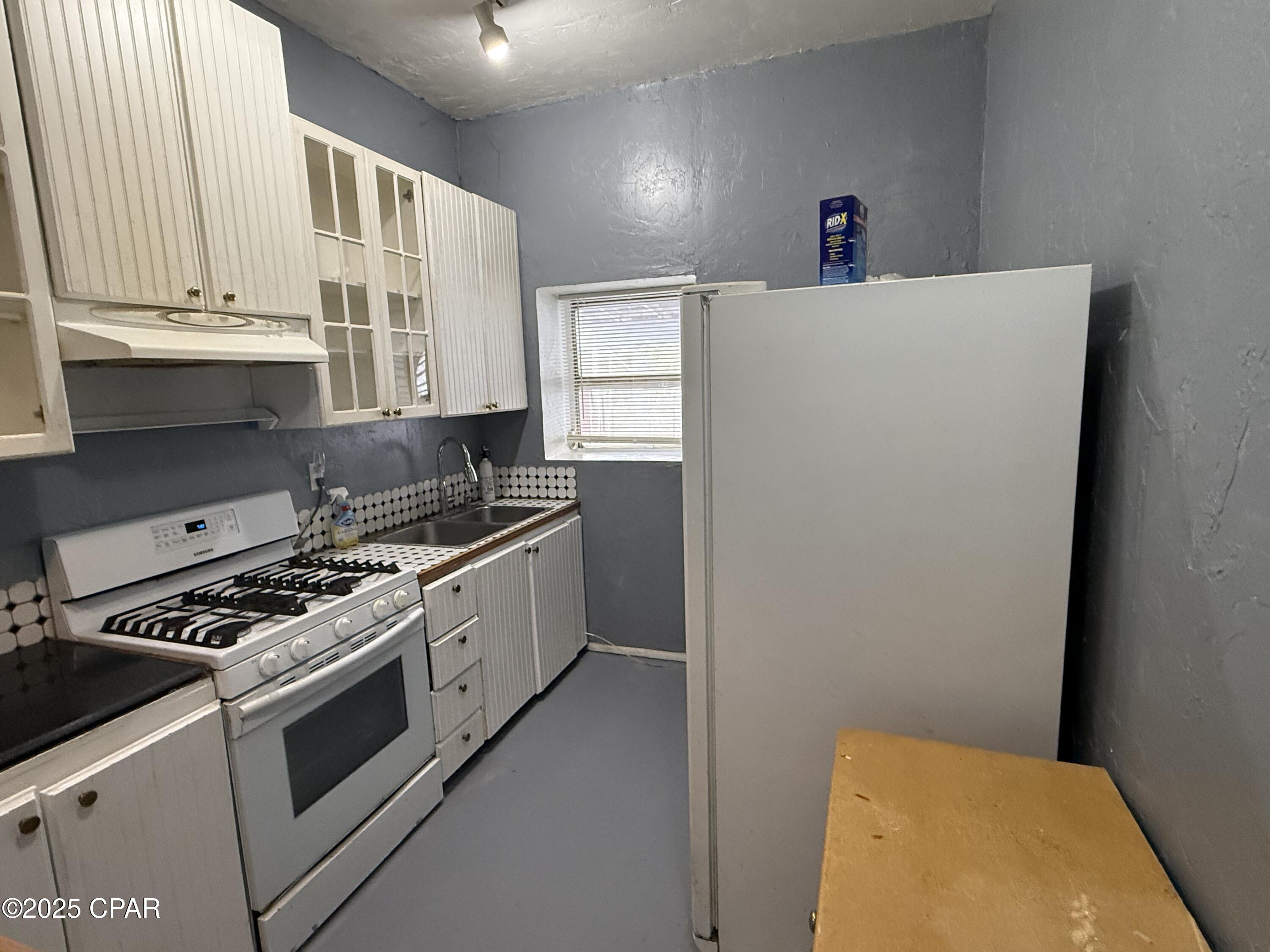 [No Recorded Subdiv] - Residential