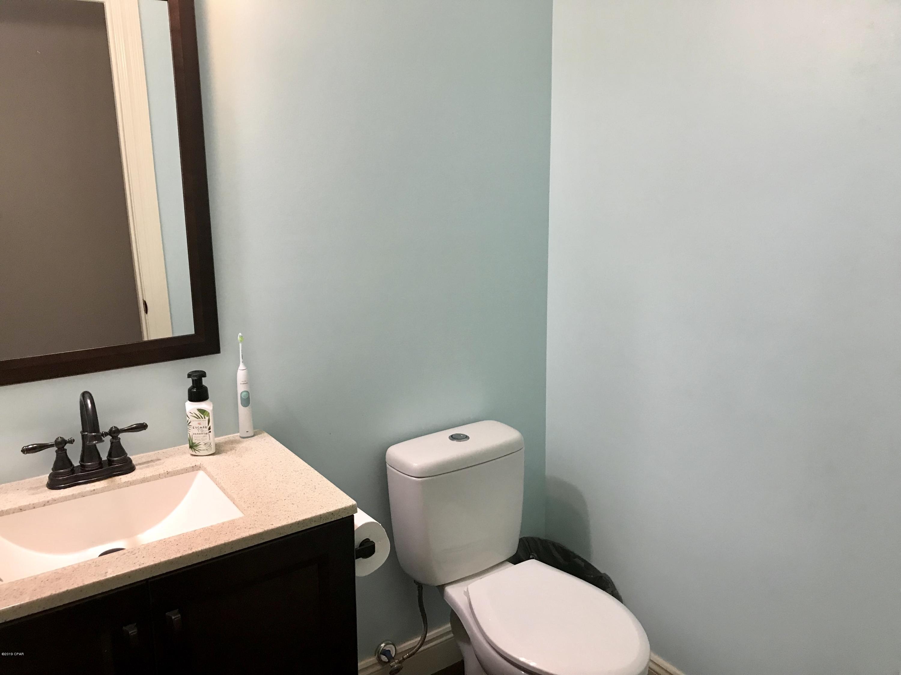 Kirkland Manor - Residential