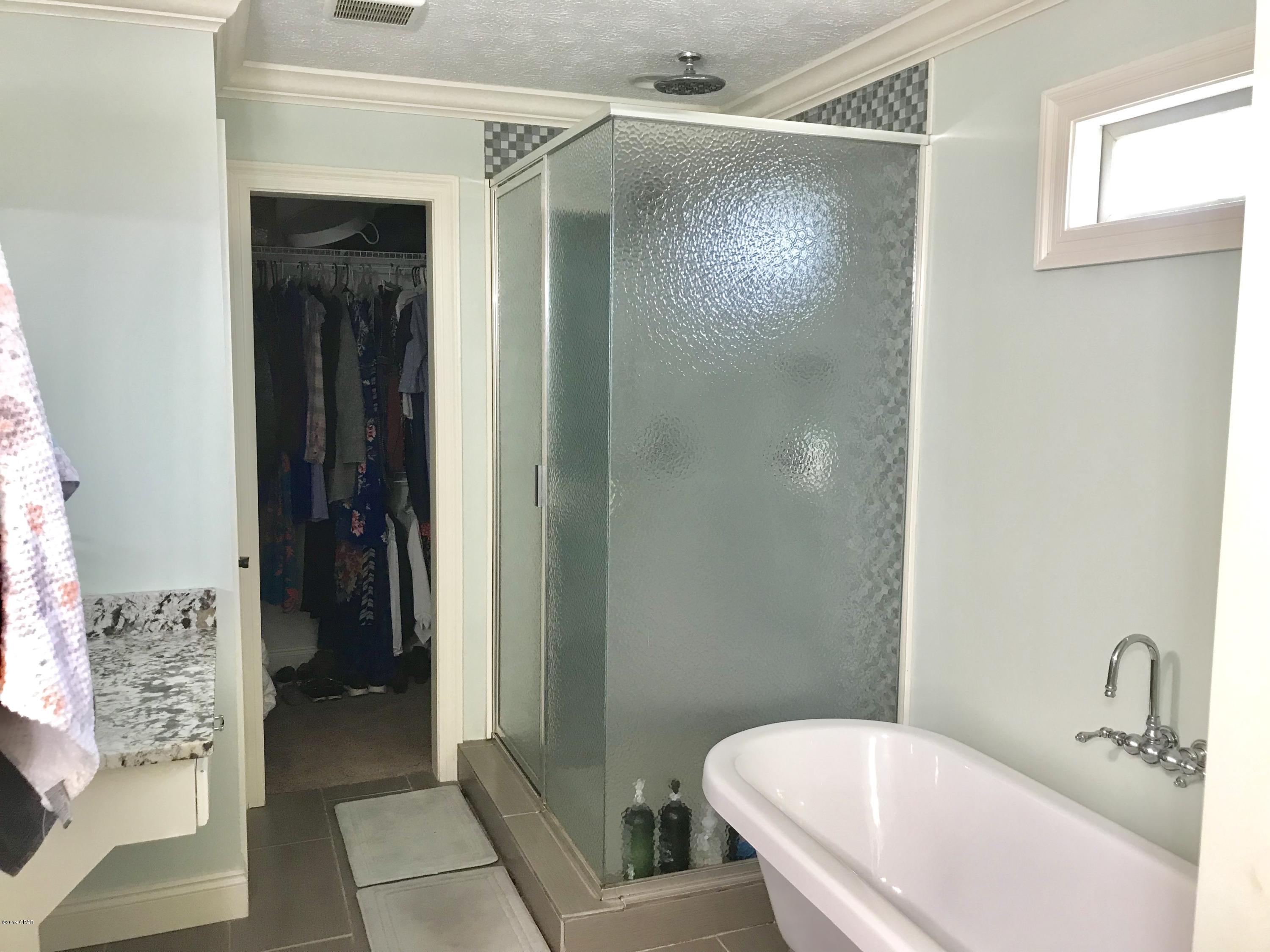 Kirkland Manor - Residential