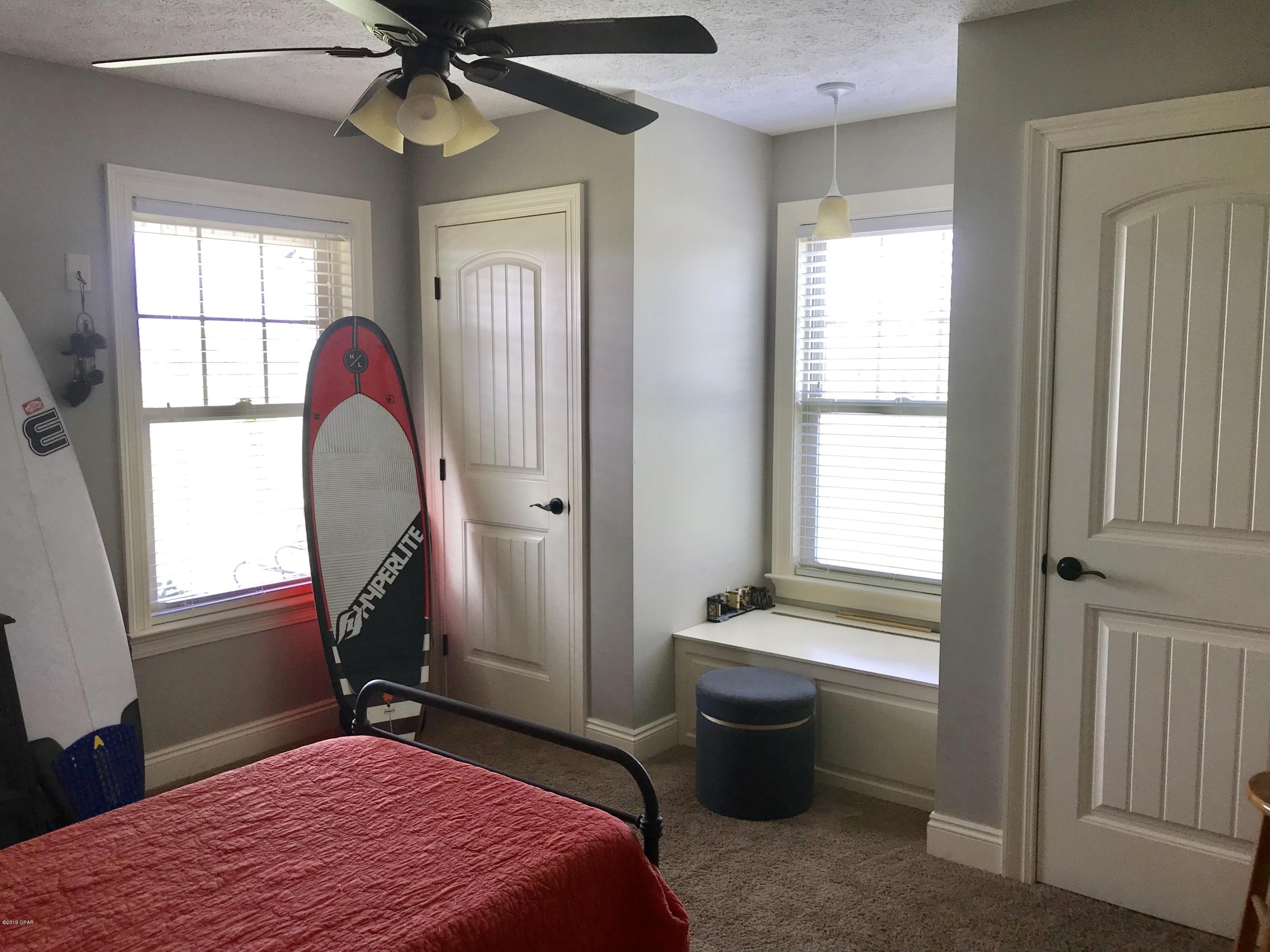 Kirkland Manor - Residential