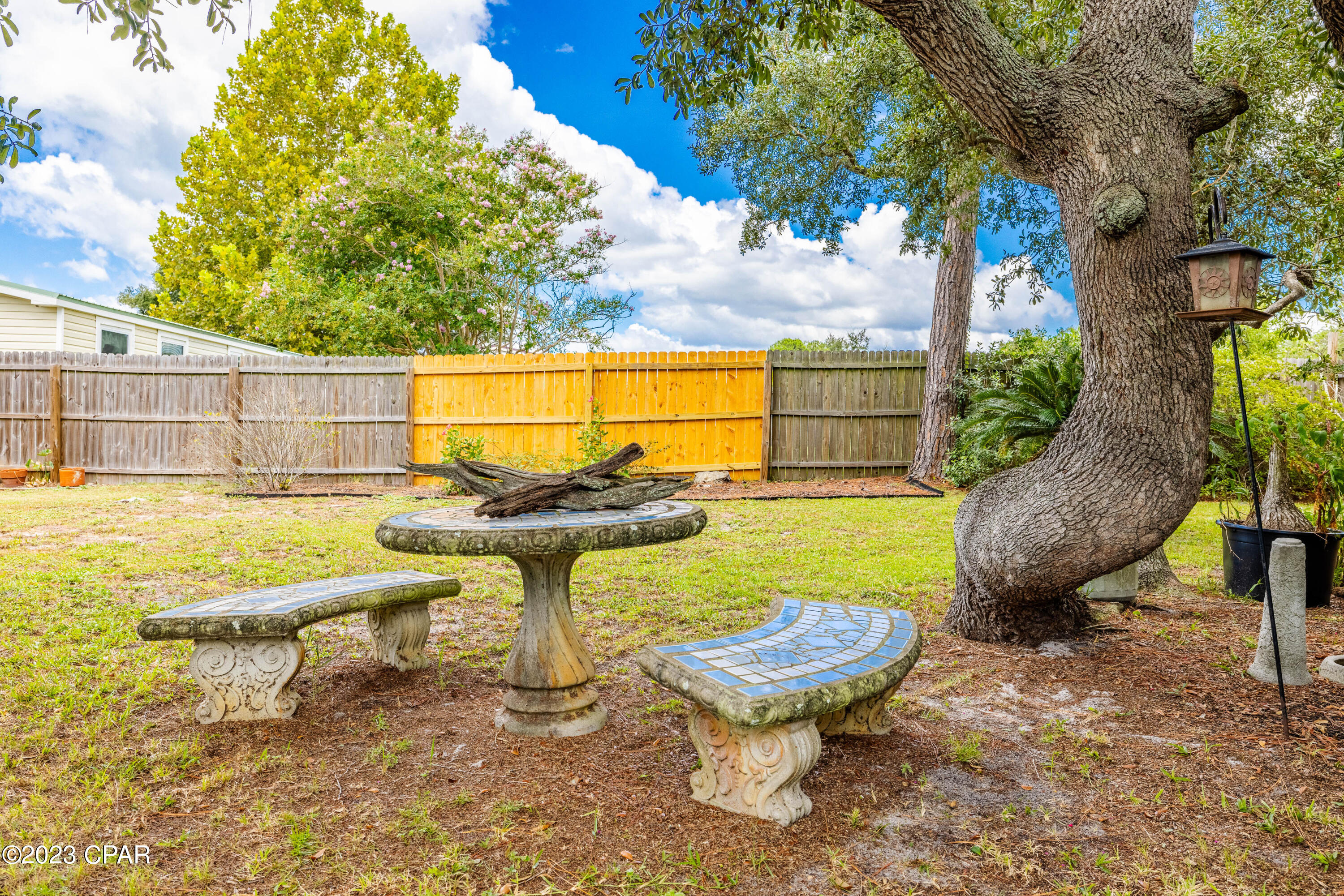 North Lagoon Oaks 7th Add - Residential