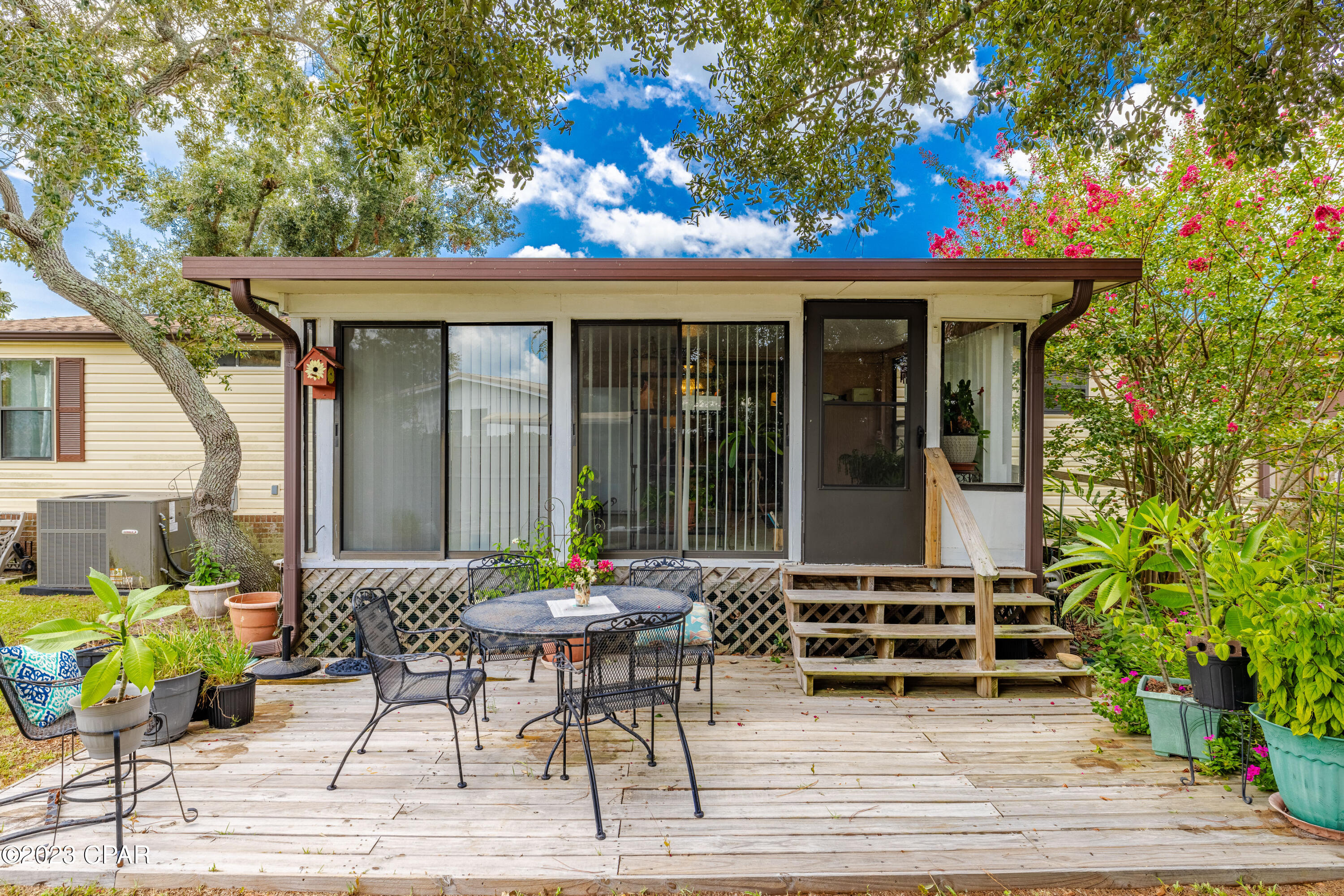 North Lagoon Oaks 7th Add - Residential