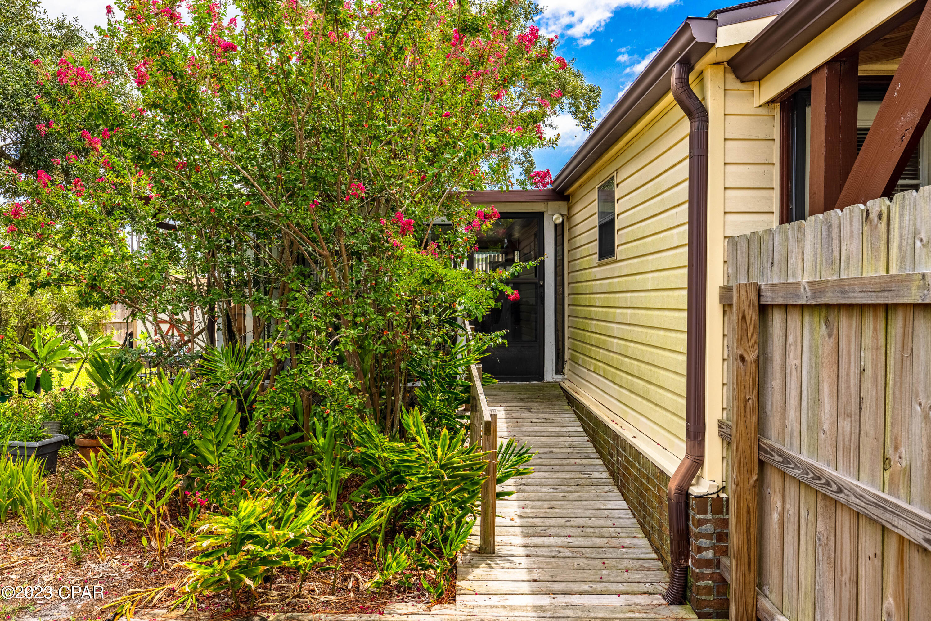 North Lagoon Oaks 7th Add - Residential