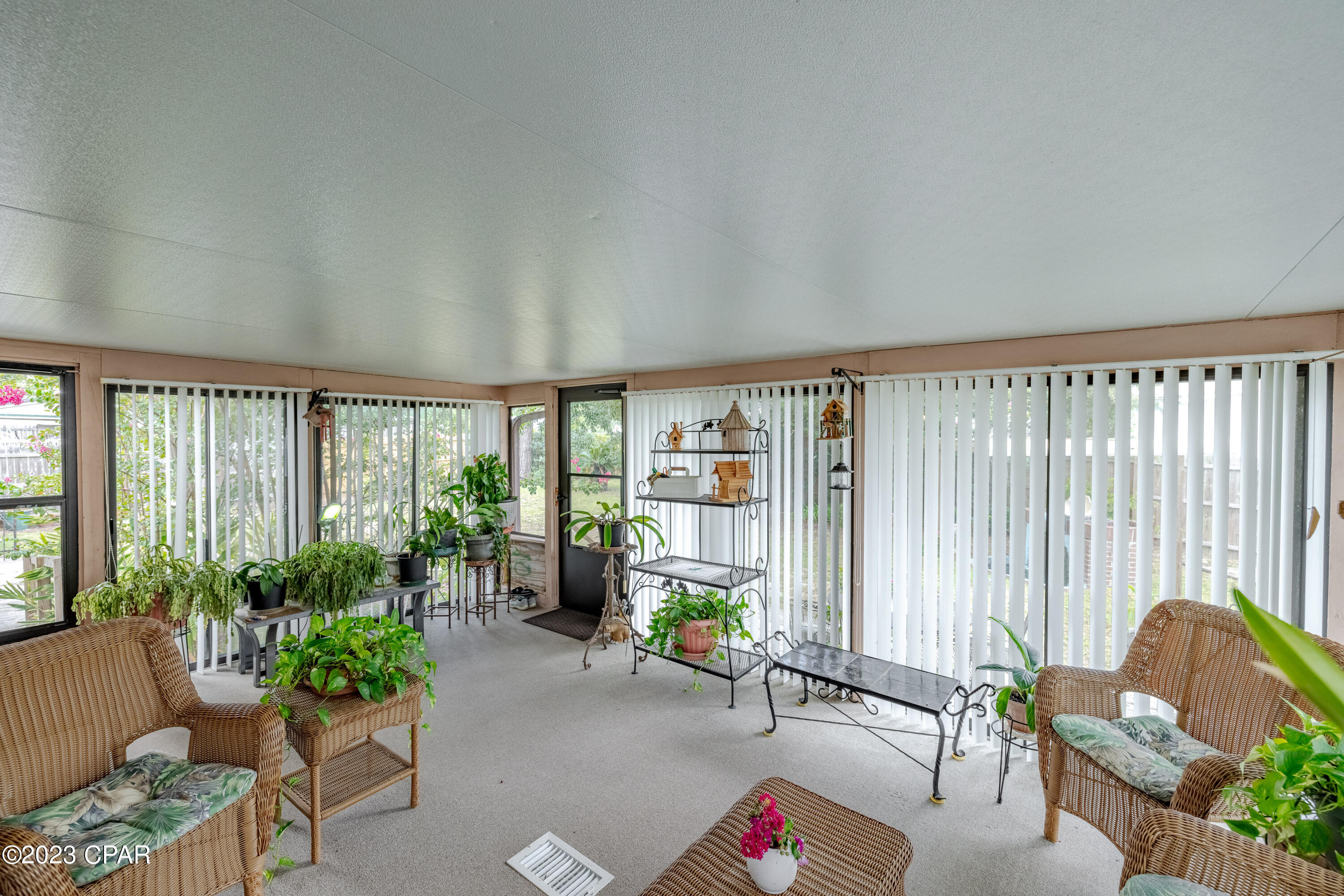 North Lagoon Oaks 7th Add - Residential