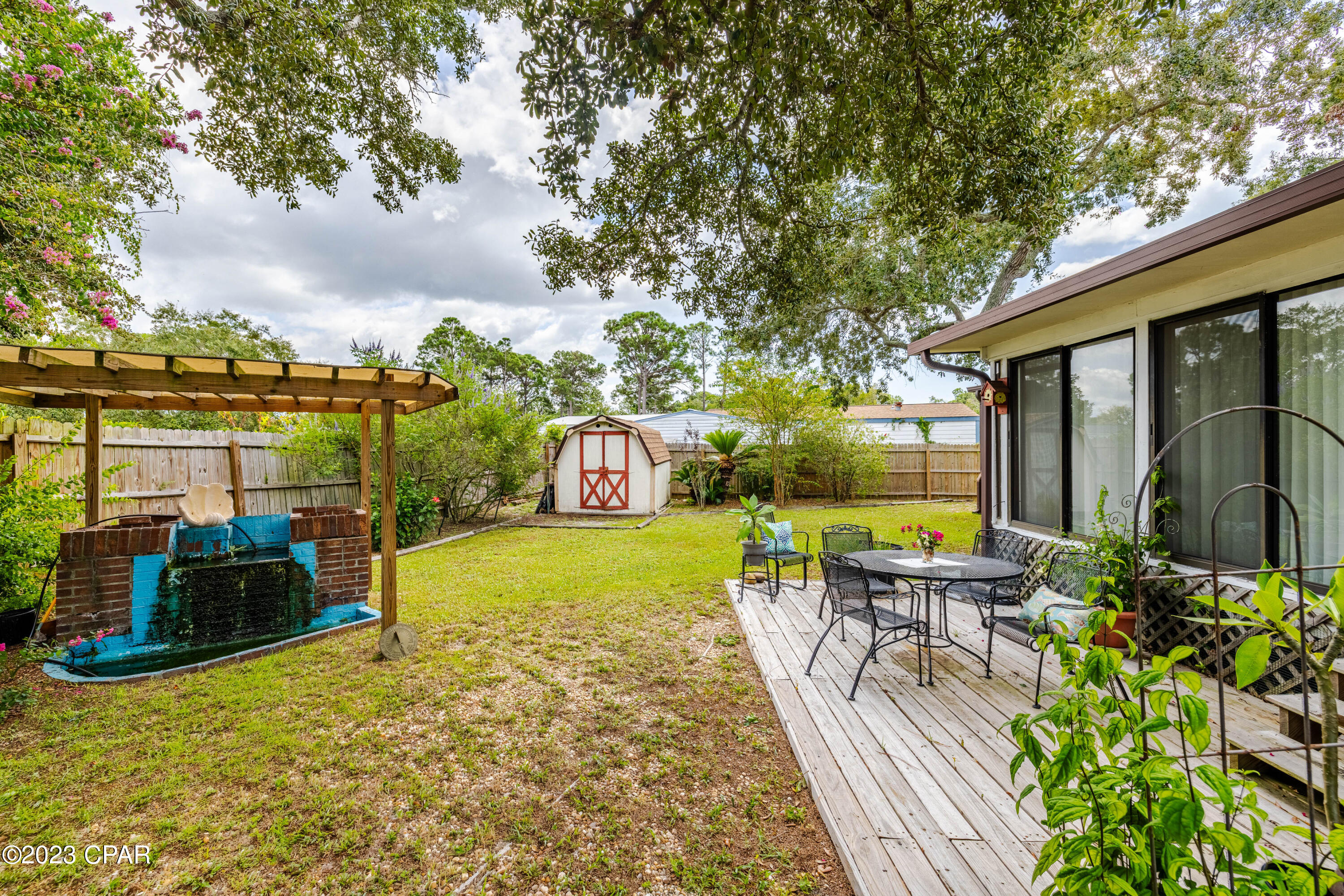 North Lagoon Oaks 7th Add - Residential