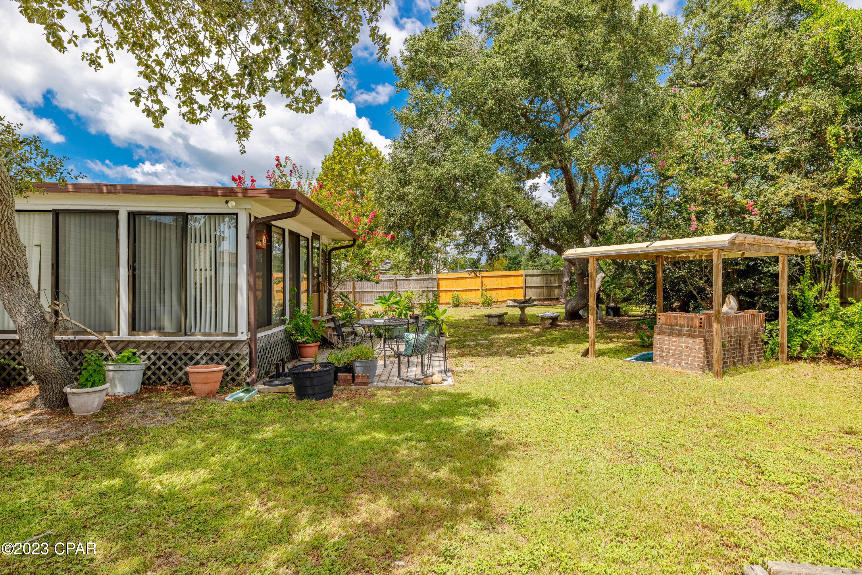 North Lagoon Oaks 7th Add - Residential