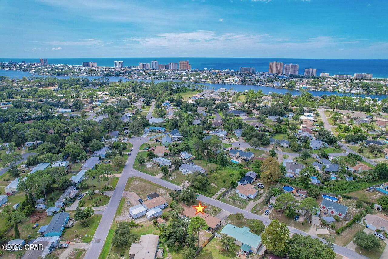 North Lagoon Oaks 7th Add - Residential