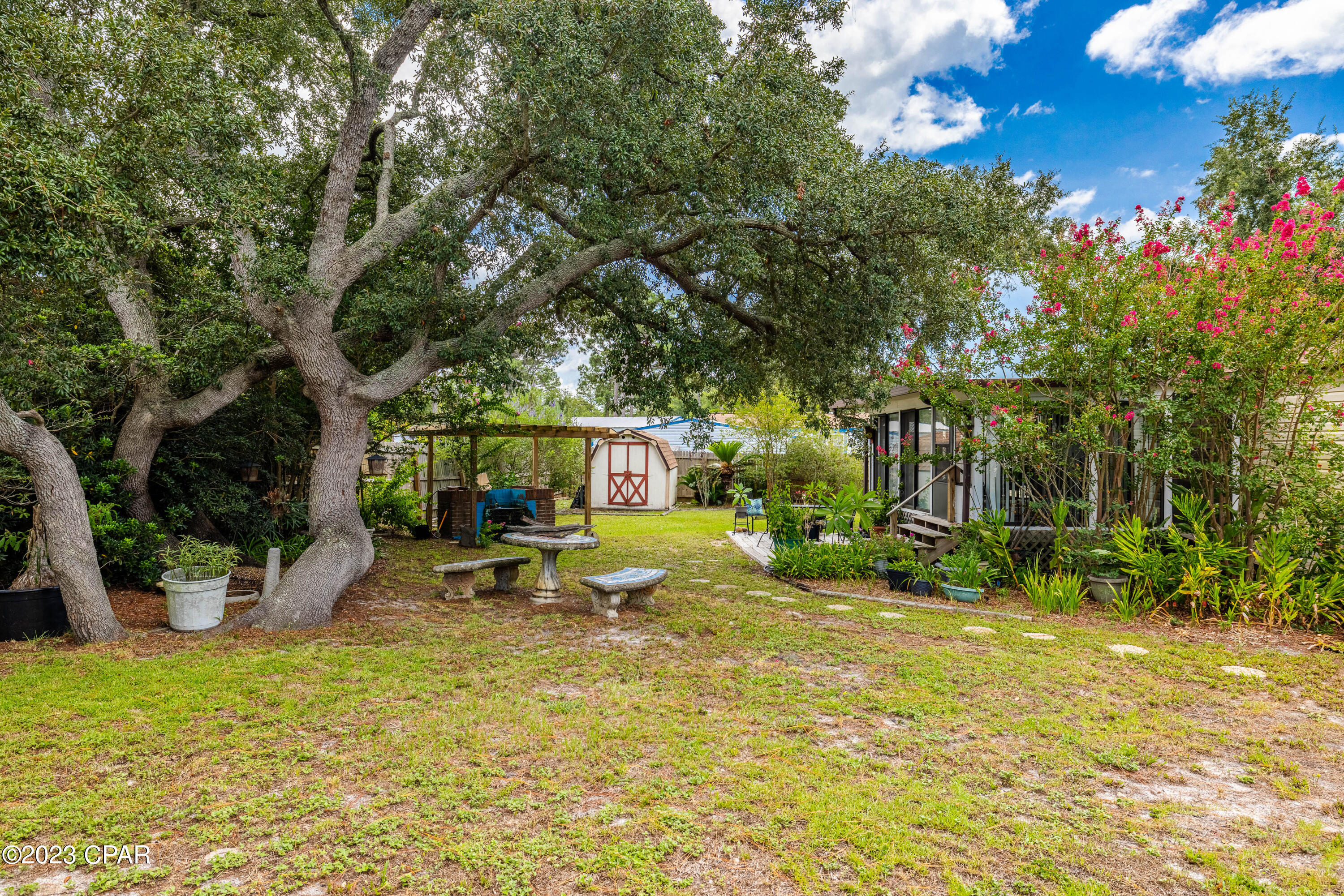 North Lagoon Oaks 7th Add - Residential