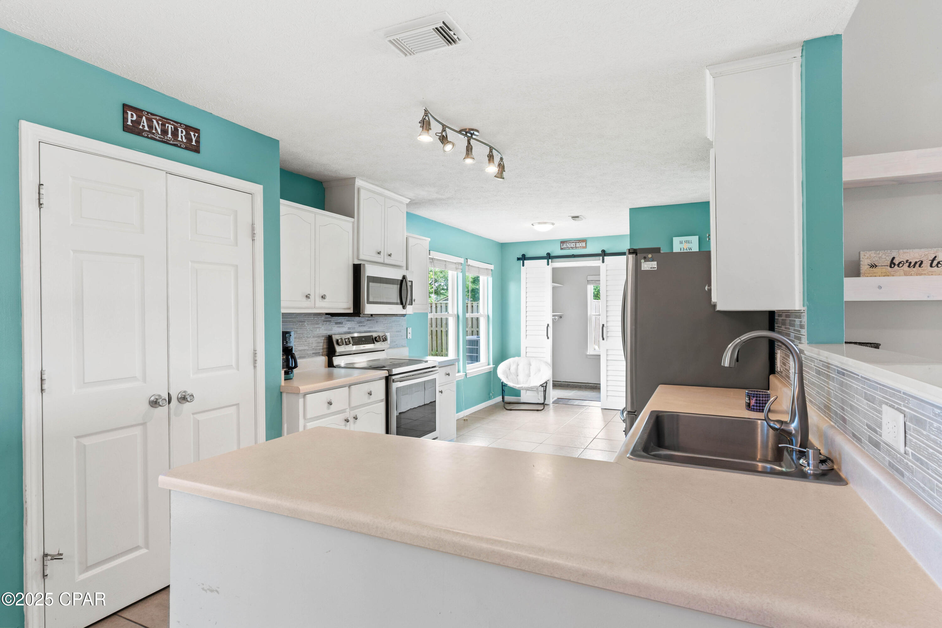 Prows Lynn Haven Replat - Residential