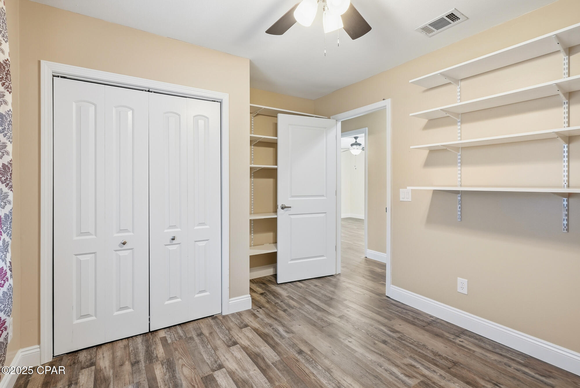 Kirkland Manor - Residential