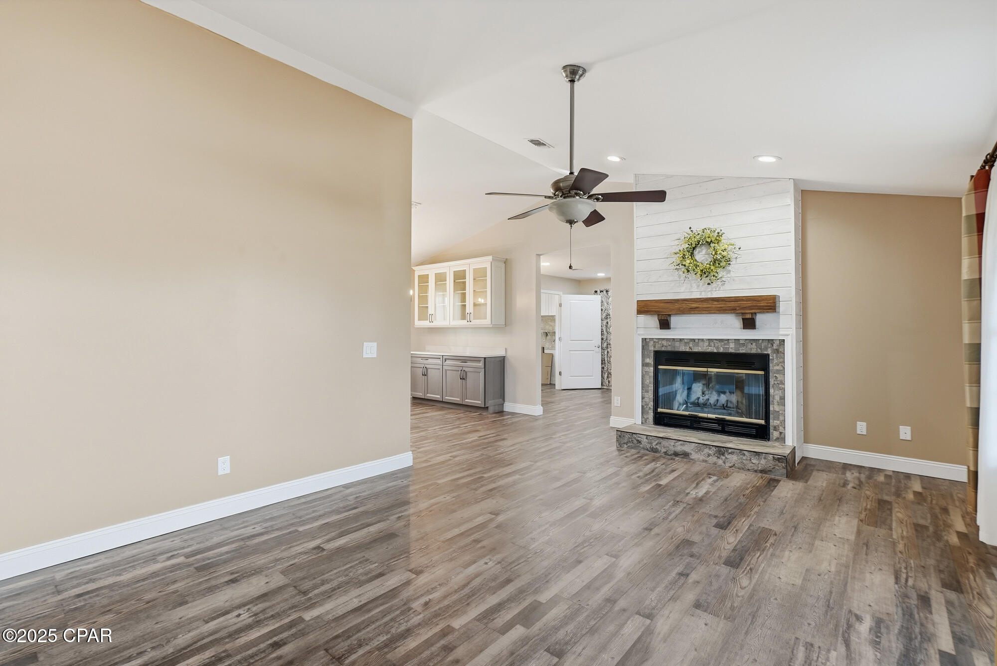 Kirkland Manor - Residential