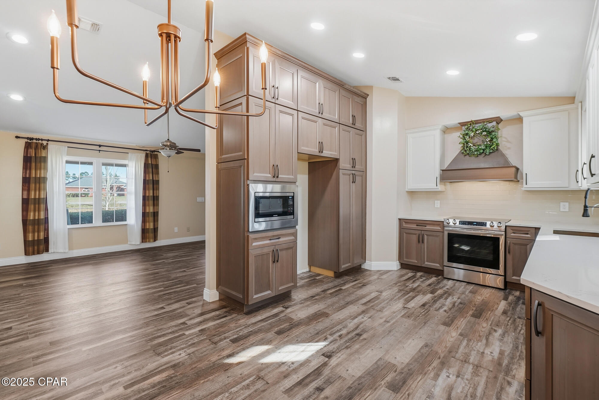 Kirkland Manor - Residential