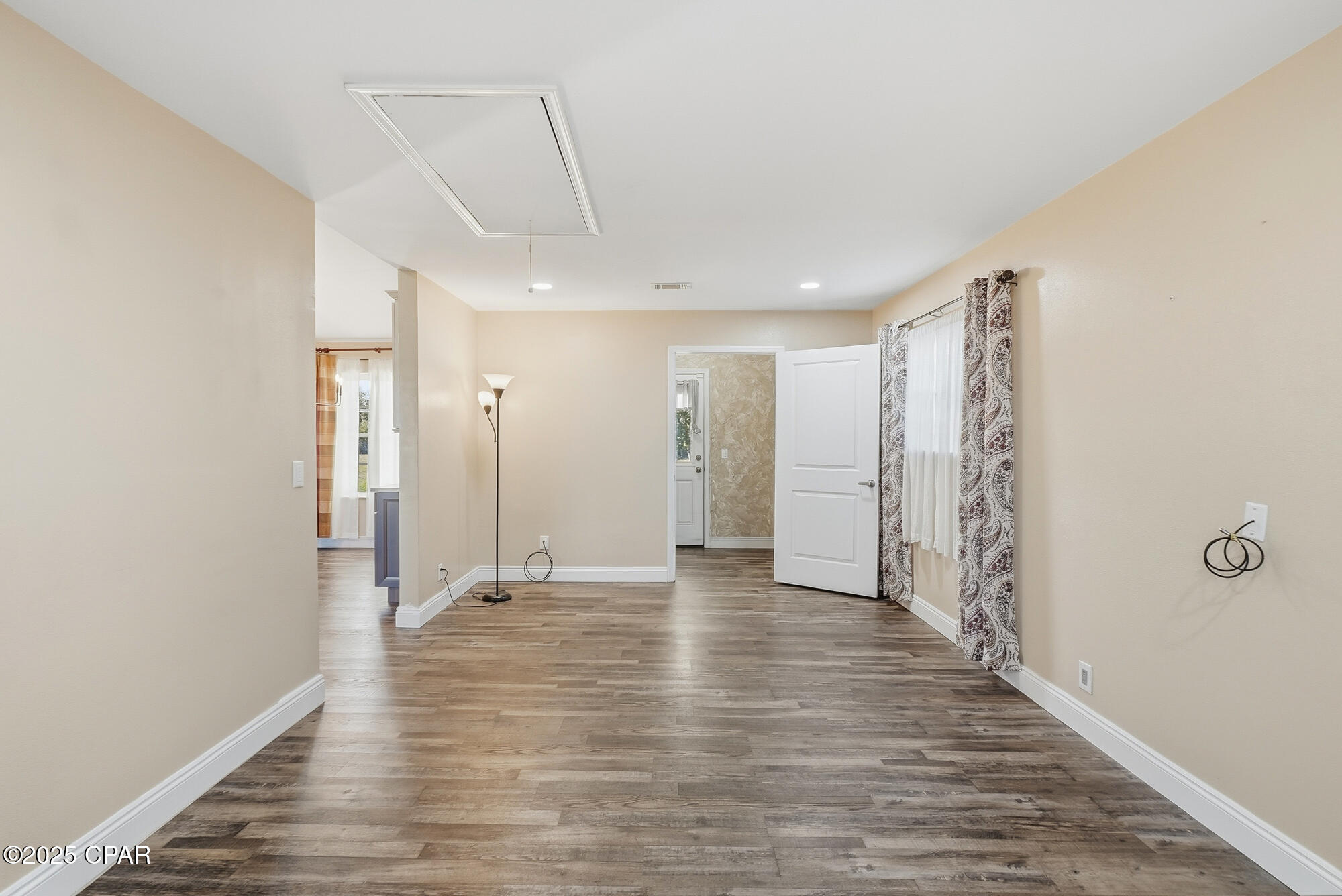 Kirkland Manor - Residential