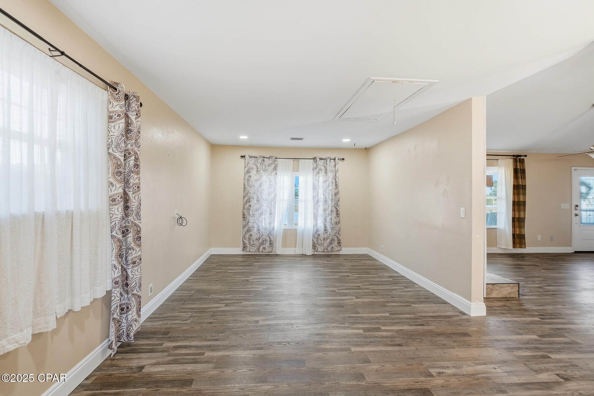 Kirkland Manor - Residential