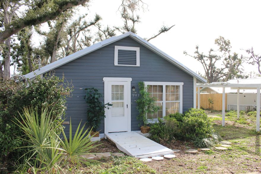 This totally remodeled home is ready for your family!  This home has 4 bedrooms and 2 baths and sits in a quaint little neighborhood in Parker just a short walk to the bay, public parks and libraries. Washer and Dryer hook-ups available.  Pet friendly!