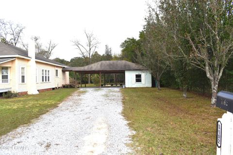 A home in Graceville