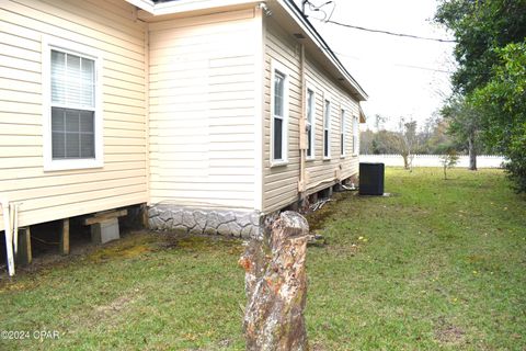 A home in Graceville