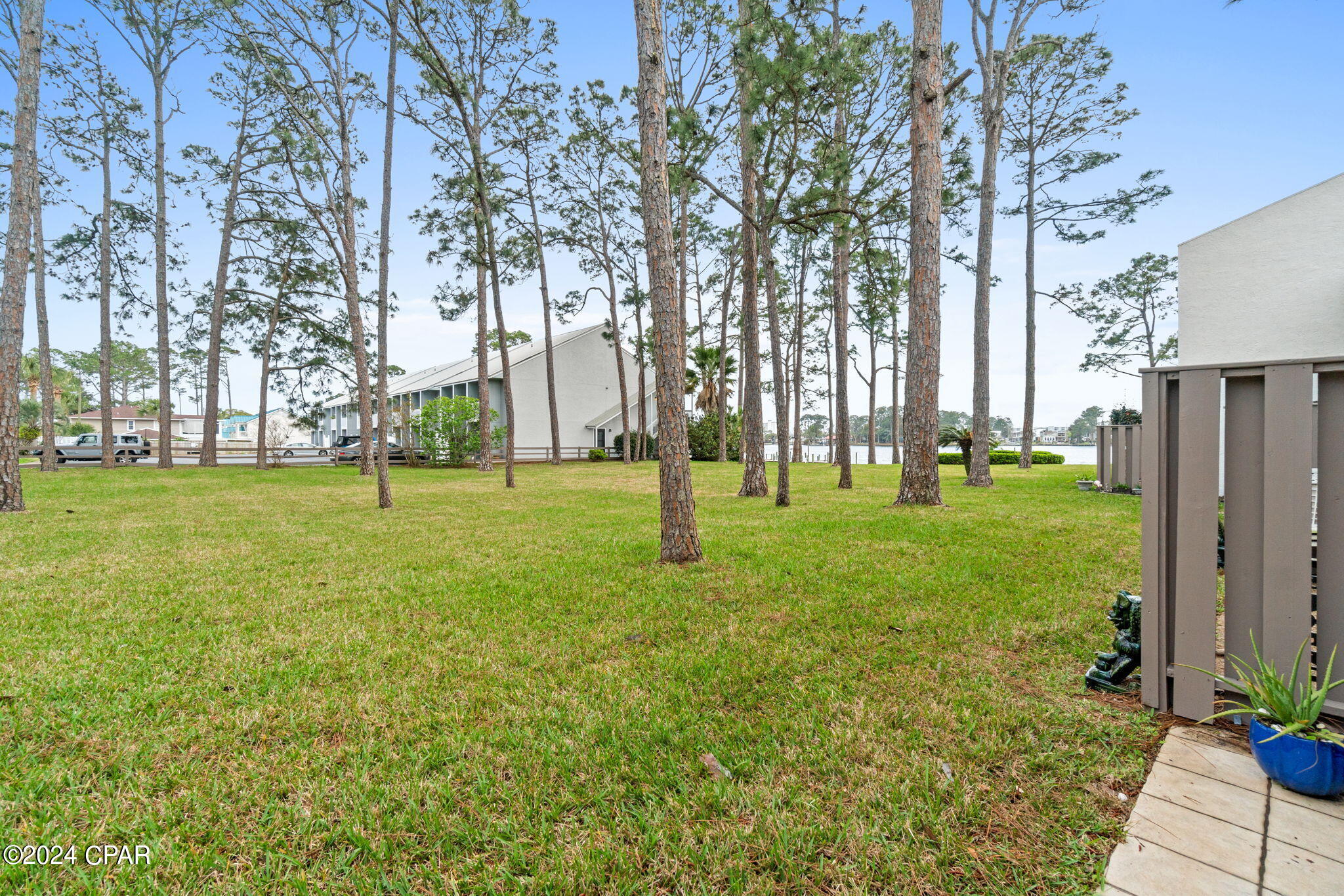 Palisades Condo Ph 1 - Residential