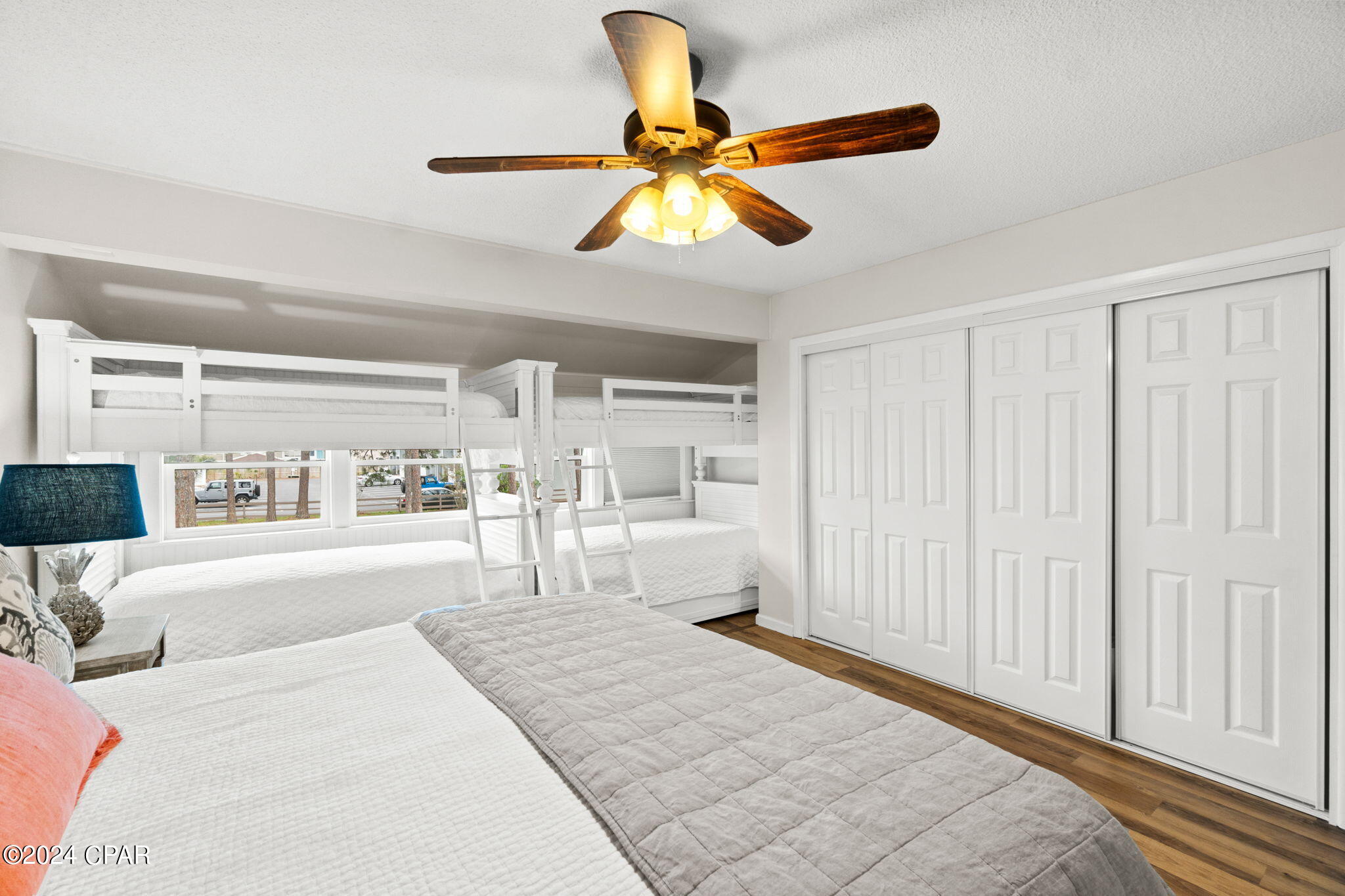 Palisades Condo Ph 1 - Residential