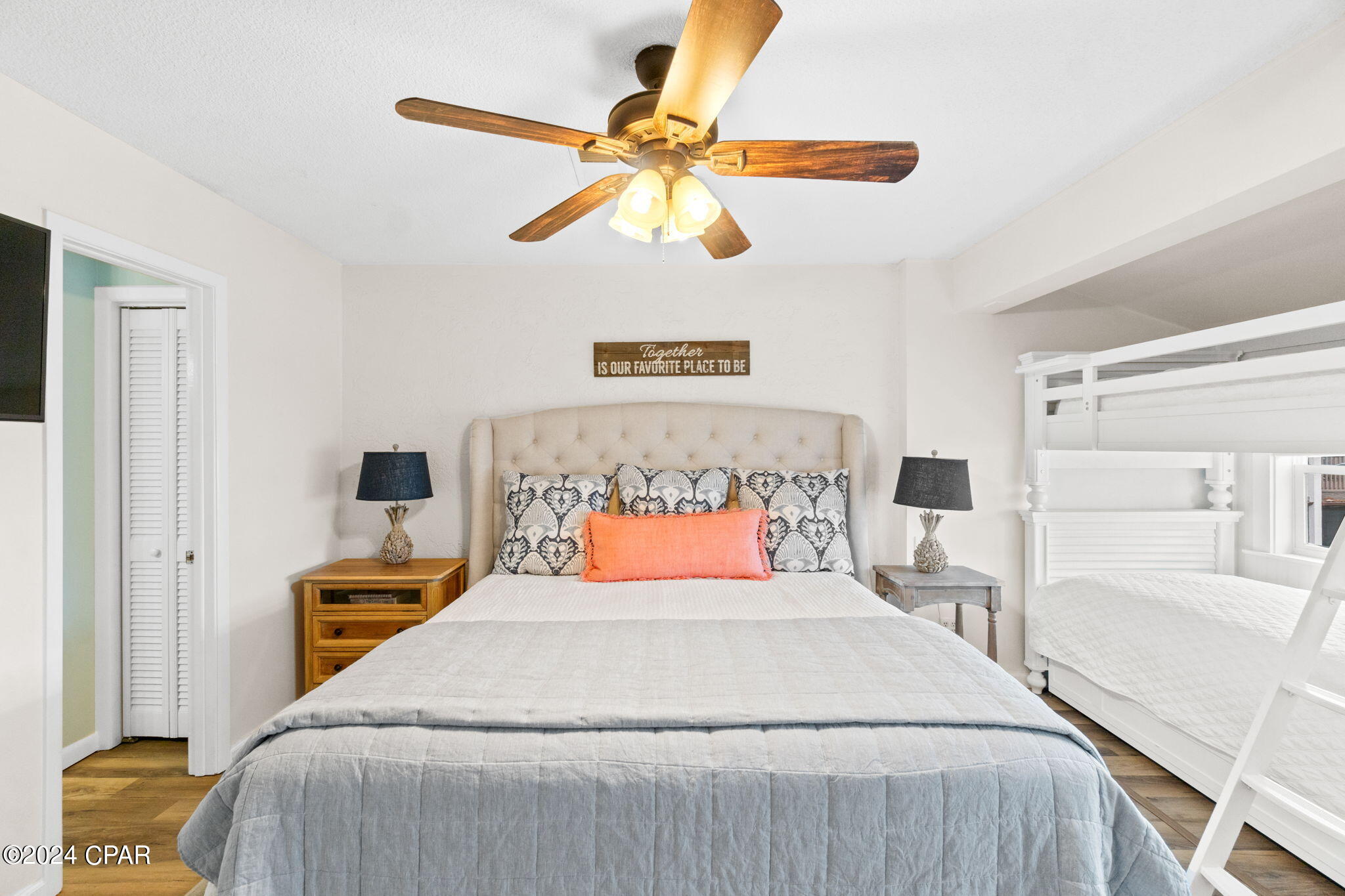 Palisades Condo Ph 1 - Residential