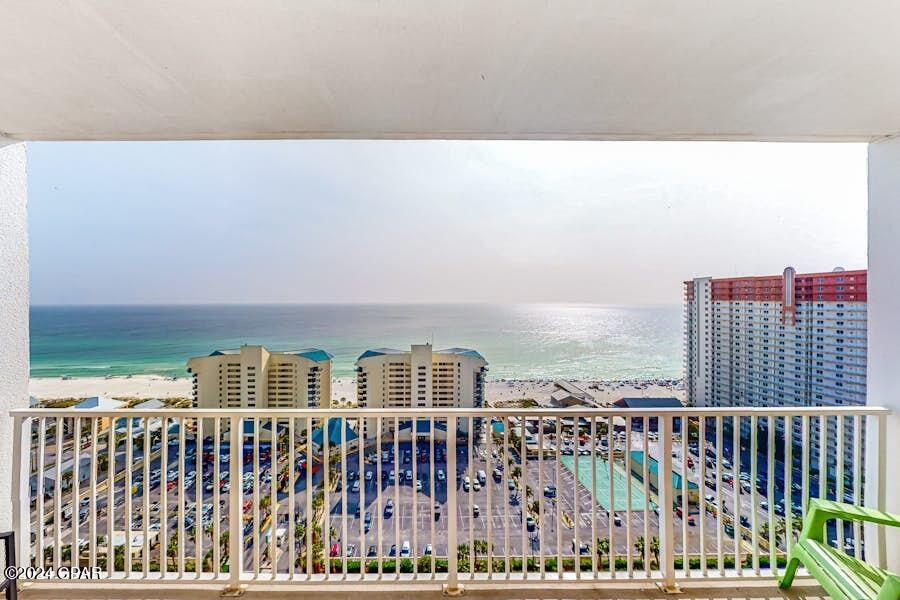 Laketown Wharf - Residential