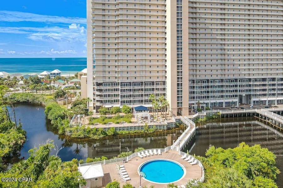 Laketown Wharf - Residential