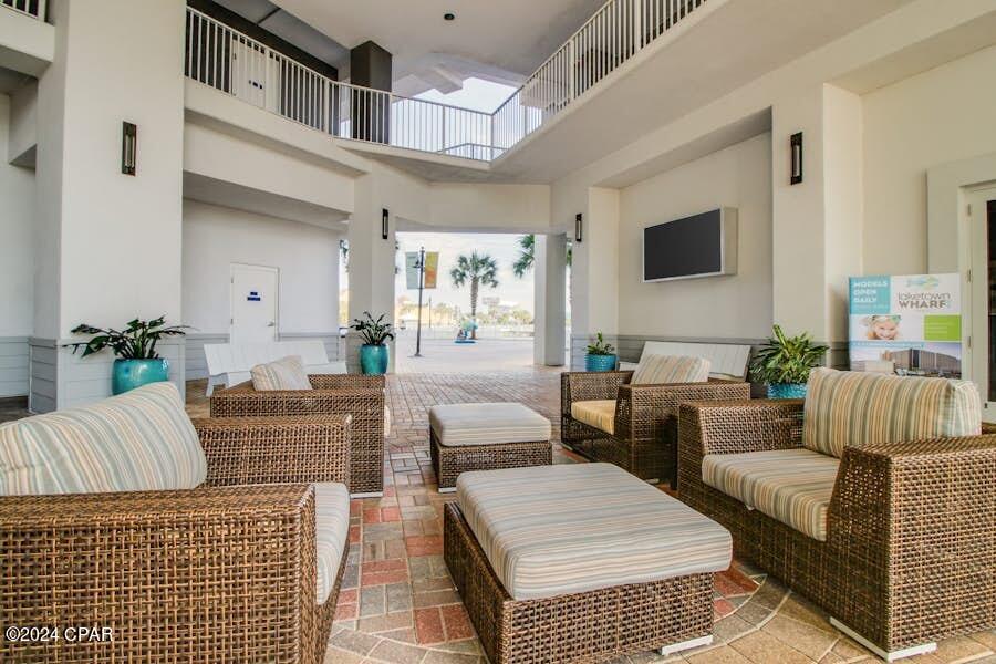 Laketown Wharf - Residential