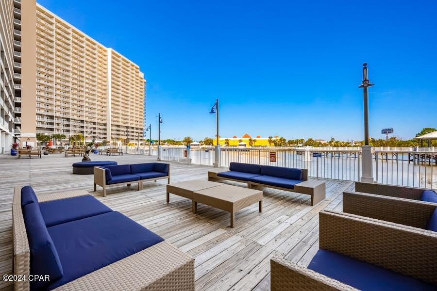 Laketown Wharf - Residential