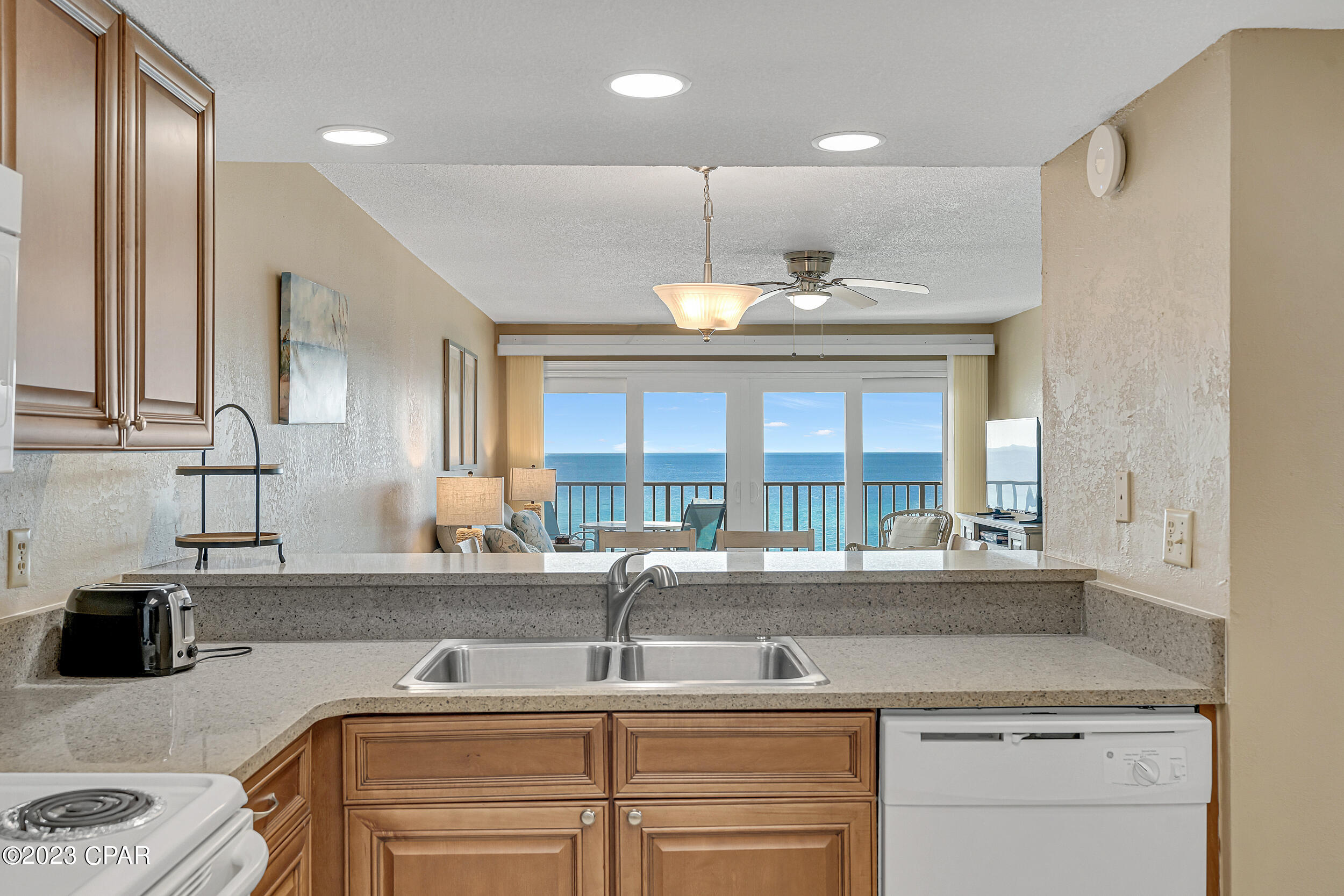 The Commodore - Residential