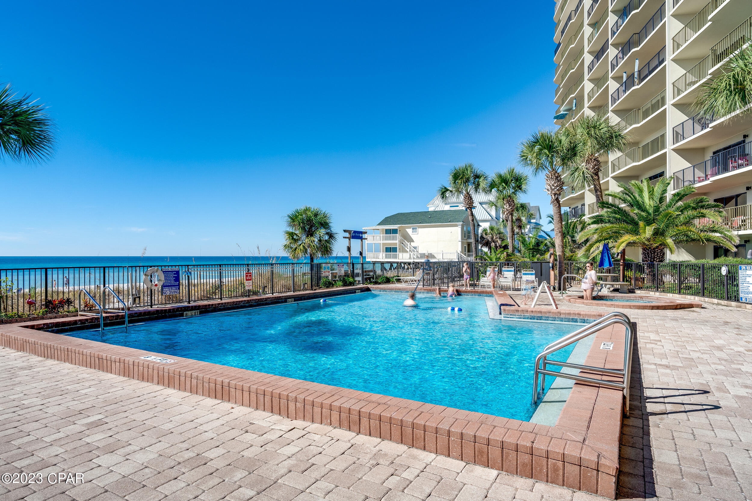 The Commodore - Residential